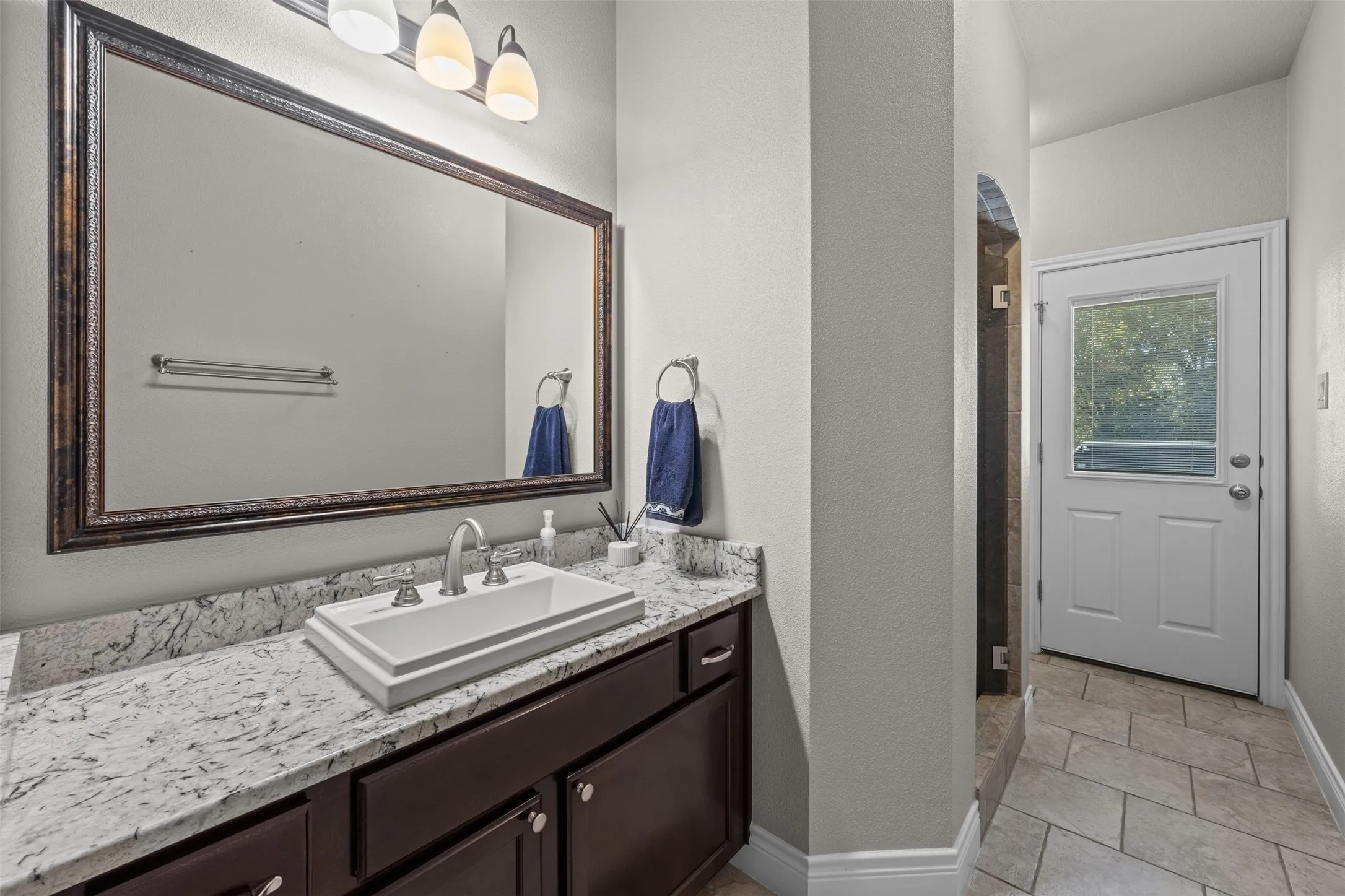 Single Family Residence For Sale in Bell County , 6605 Tollbridge Road, Belton, Texas 76513, 11 Bedroom, 9 Bathroom, 3 Garage spaces, 7,721 Sqft, built in 2009, mls#21387217, Real Estate Agent in Belton, Homes For Sale in Bell county, Homes For Sale in Belton, Realtor in Belton Texas, Real Estate Brokerage Independent Realty Texas, Luminita Cordes Realtor