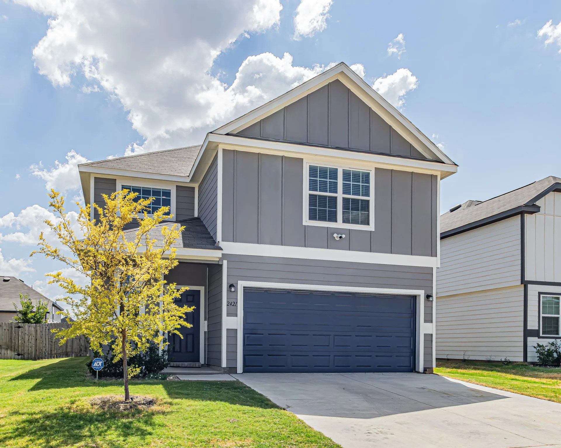Single Family Residence For Rent in Tarrant County , 2421 Dahlia Drive, Fort Worth, Texas 76123, 4 Bedroom, 3 Bathroom, 2 Garage spaces, 2,032 Sqft, built in 2024, mls#21389383, Real Estate Agent in Fort Worth, Homes For Rent in Tarrant county, Homes For Rent in Fort Worth, Realtor in Fort Worth Texas, Real Estate Brokerage Independent Realty Texas, Luminita Cordes Realtor