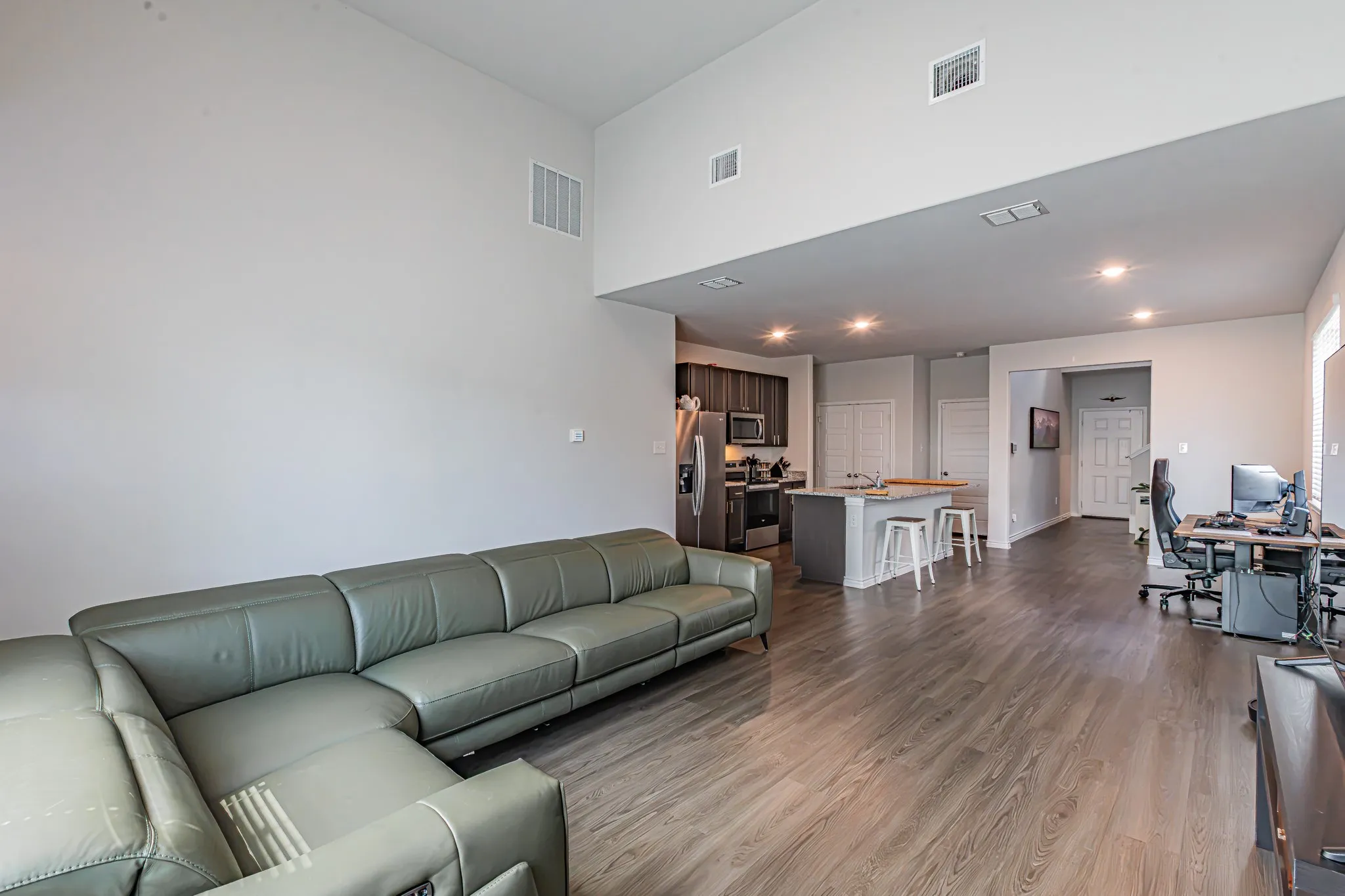 Single Family Residence For Rent in Tarrant County , 2421 Dahlia Drive, Fort Worth, Texas 76123, 4 Bedroom, 3 Bathroom, 2 Garage spaces, 2,032 Sqft, built in 2024, mls#21389383, Real Estate Agent in Fort Worth, Homes For Rent in Tarrant county, Homes For Rent in Fort Worth, Realtor in Fort Worth Texas, Real Estate Brokerage Independent Realty Texas, Luminita Cordes Realtor
