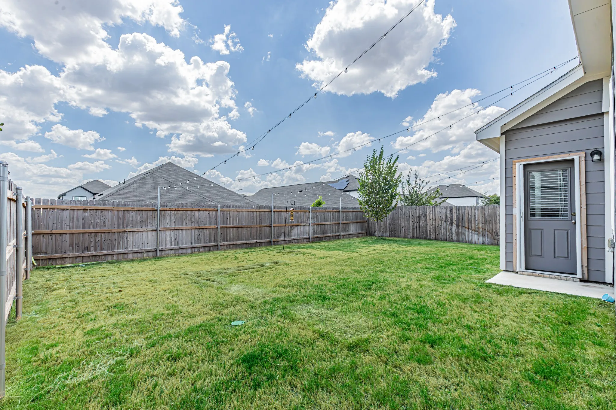 Single Family Residence For Rent in Tarrant County , 2421 Dahlia Drive, Fort Worth, Texas 76123, 4 Bedroom, 3 Bathroom, 2 Garage spaces, 2,032 Sqft, built in 2024, mls#21389383, Real Estate Agent in Fort Worth, Homes For Rent in Tarrant county, Homes For Rent in Fort Worth, Realtor in Fort Worth Texas, Real Estate Brokerage Independent Realty Texas, Luminita Cordes Realtor