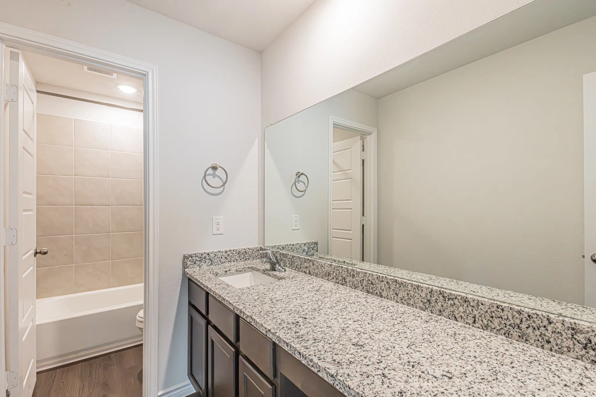 Single Family Residence For Rent in Tarrant County , 2421 Dahlia Drive, Fort Worth, Texas 76123, 4 Bedroom, 3 Bathroom, 2 Garage spaces, 2,032 Sqft, built in 2024, mls#21389383, Real Estate Agent in Fort Worth, Homes For Rent in Tarrant county, Homes For Rent in Fort Worth, Realtor in Fort Worth Texas, Real Estate Brokerage Independent Realty Texas, Luminita Cordes Realtor