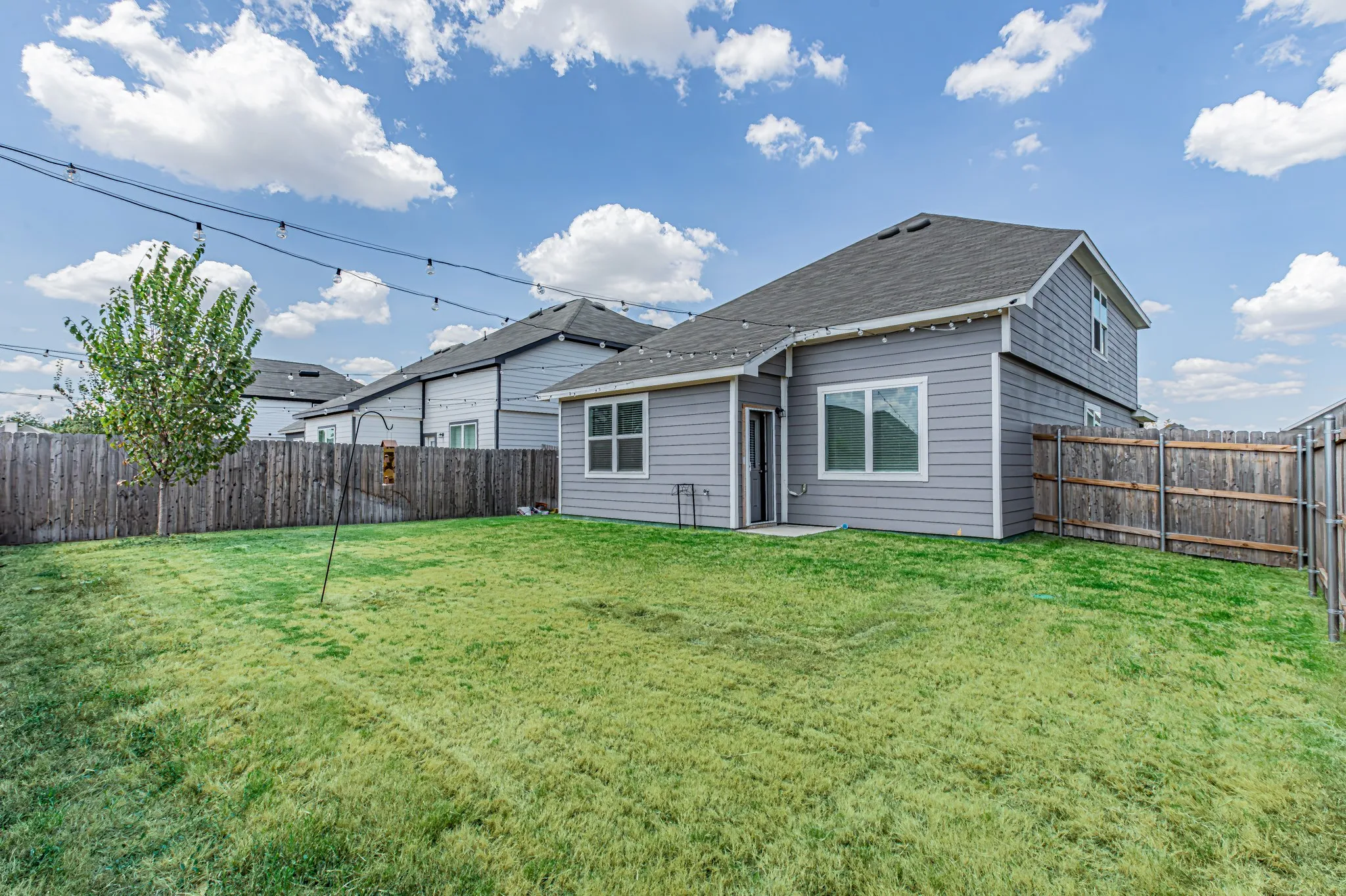 Single Family Residence For Rent in Tarrant County , 2421 Dahlia Drive, Fort Worth, Texas 76123, 4 Bedroom, 3 Bathroom, 2 Garage spaces, 2,032 Sqft, built in 2024, mls#21389383, Real Estate Agent in Fort Worth, Homes For Rent in Tarrant county, Homes For Rent in Fort Worth, Realtor in Fort Worth Texas, Real Estate Brokerage Independent Realty Texas, Luminita Cordes Realtor