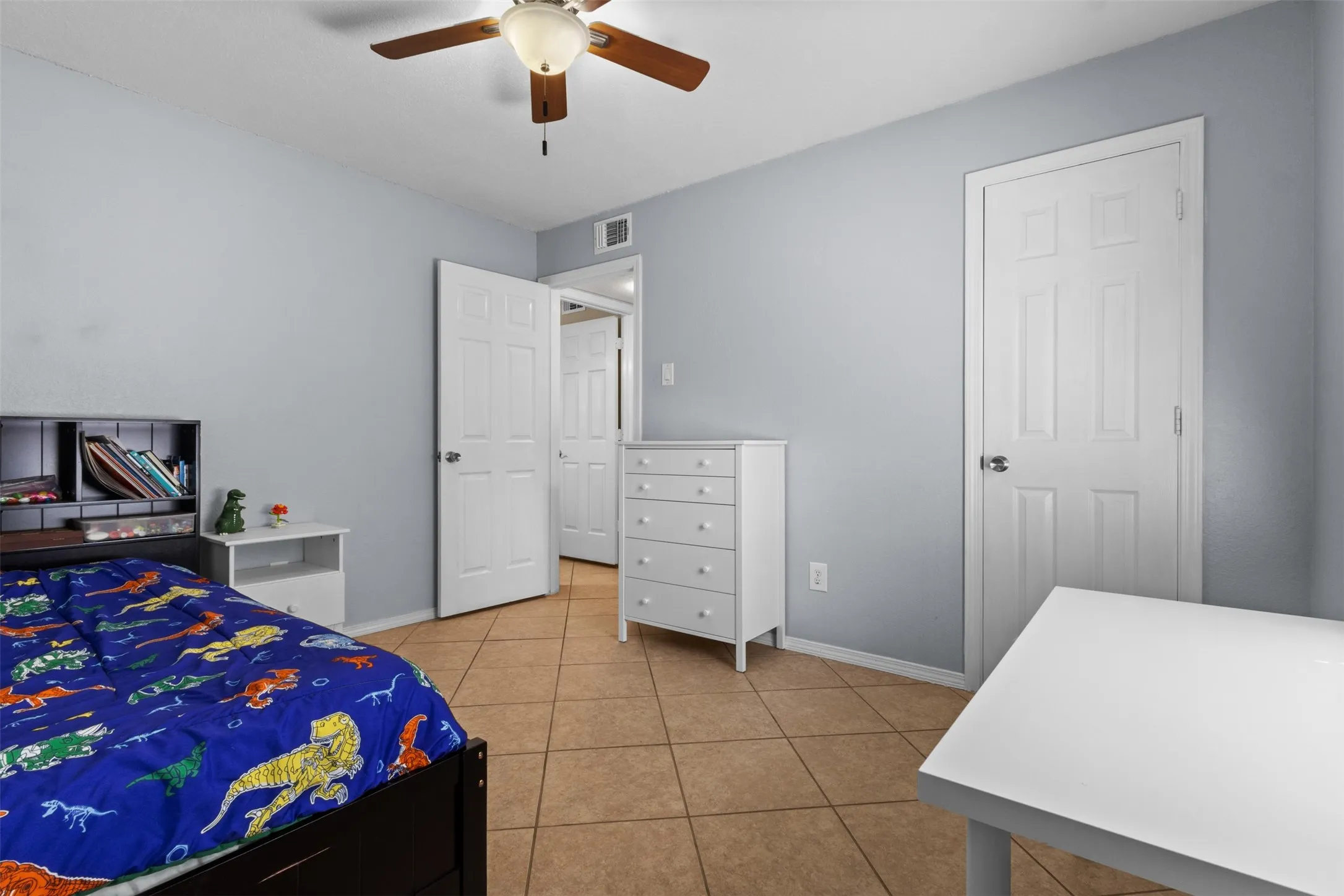Single Family Residence For Sale in Dallas County , 523 Glen Cove Street, Seagoville, Texas 75159, 3 Bedroom, 2 Bathroom, 1 Garage spaces, 1,217 Sqft, built in 1992, mls#21389467, Real Estate Agent in Seagoville, Homes For Sale in Dallas county, Homes For Sale in Seagoville, Realtor in Seagoville Texas, Real Estate Brokerage Independent Realty Texas, Luminita Cordes Realtor