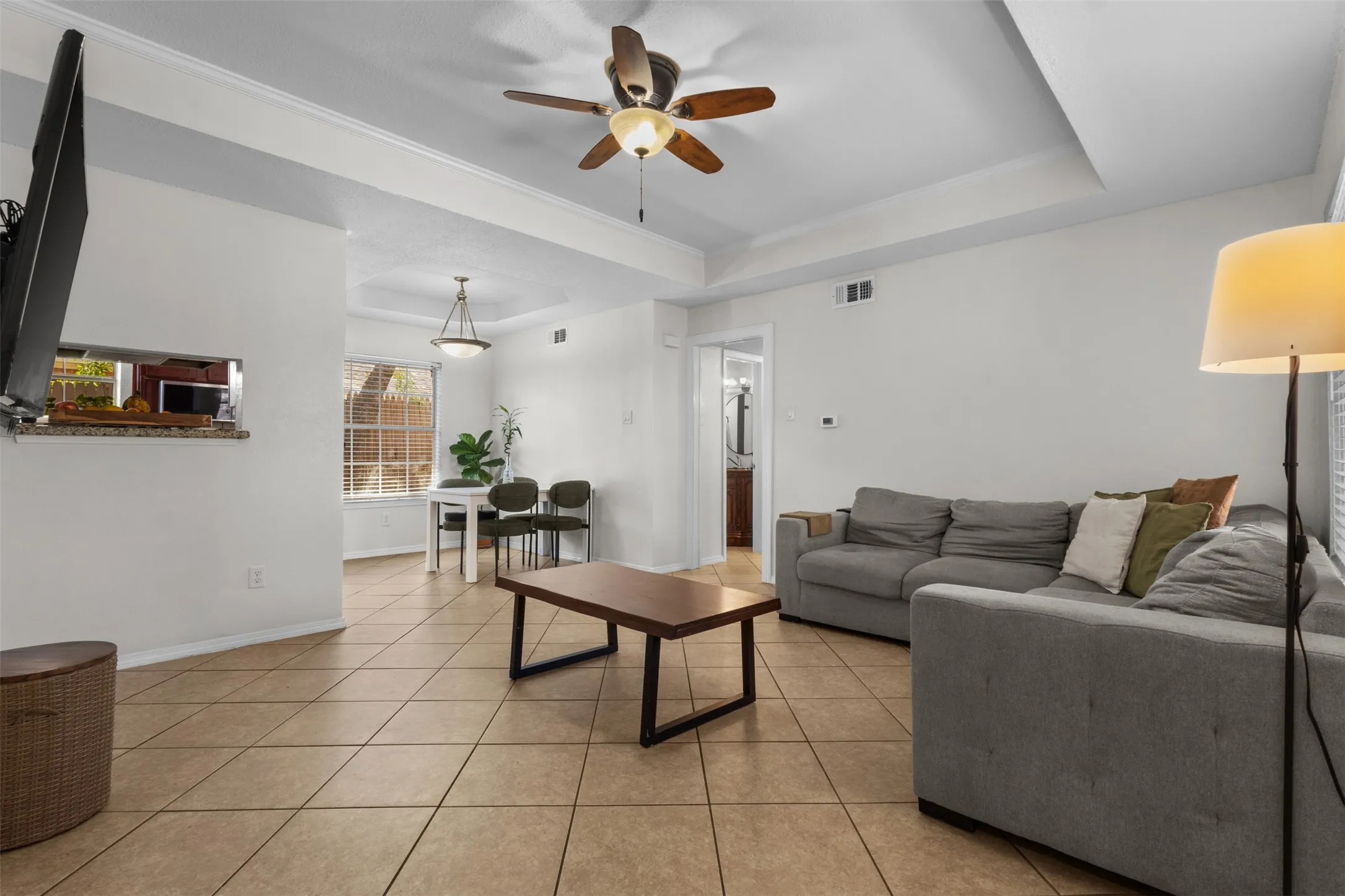 Single Family Residence For Sale in Dallas County , 523 Glen Cove Street, Seagoville, Texas 75159, 3 Bedroom, 2 Bathroom, 1 Garage spaces, 1,217 Sqft, built in 1992, mls#21389467, Real Estate Agent in Seagoville, Homes For Sale in Dallas county, Homes For Sale in Seagoville, Realtor in Seagoville Texas, Real Estate Brokerage Independent Realty Texas, Luminita Cordes Realtor