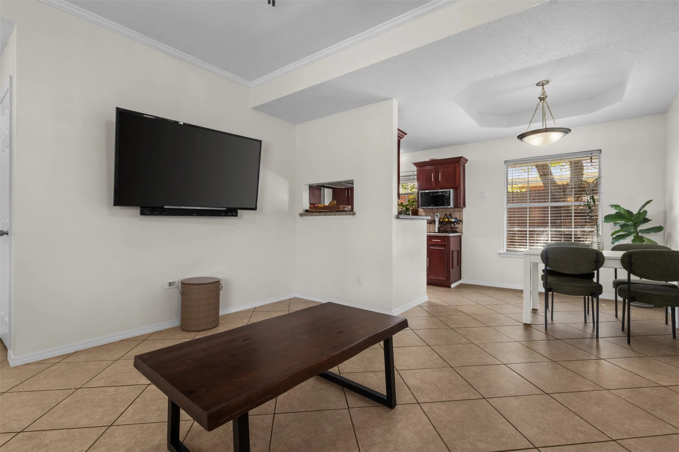 Single Family Residence For Sale in Dallas County , 523 Glen Cove Street, Seagoville, Texas 75159, 3 Bedroom, 2 Bathroom, 1 Garage spaces, 1,217 Sqft, built in 1992, mls#21389467, Real Estate Agent in Seagoville, Homes For Sale in Dallas county, Homes For Sale in Seagoville, Realtor in Seagoville Texas, Real Estate Brokerage Independent Realty Texas, Luminita Cordes Realtor