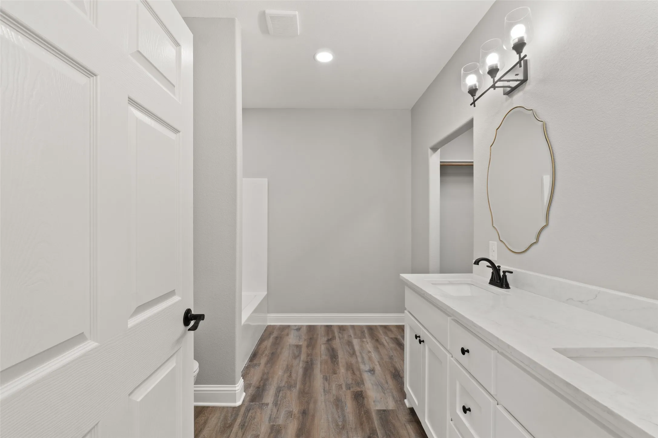 Single Family Residence For Sale in Upshur County , 106 Royal Street, Gilmer, Texas 75645, 3 Bedroom, 2 Bathroom, 2 Garage spaces, 1,589 Sqft, built in 2025, mls#21389476, Real Estate Agent in Gilmer, Homes For Sale in Upshur county, Homes For Sale in Gilmer, Realtor in Gilmer Texas, Real Estate Brokerage Independent Realty Texas, Luminita Cordes Realtor