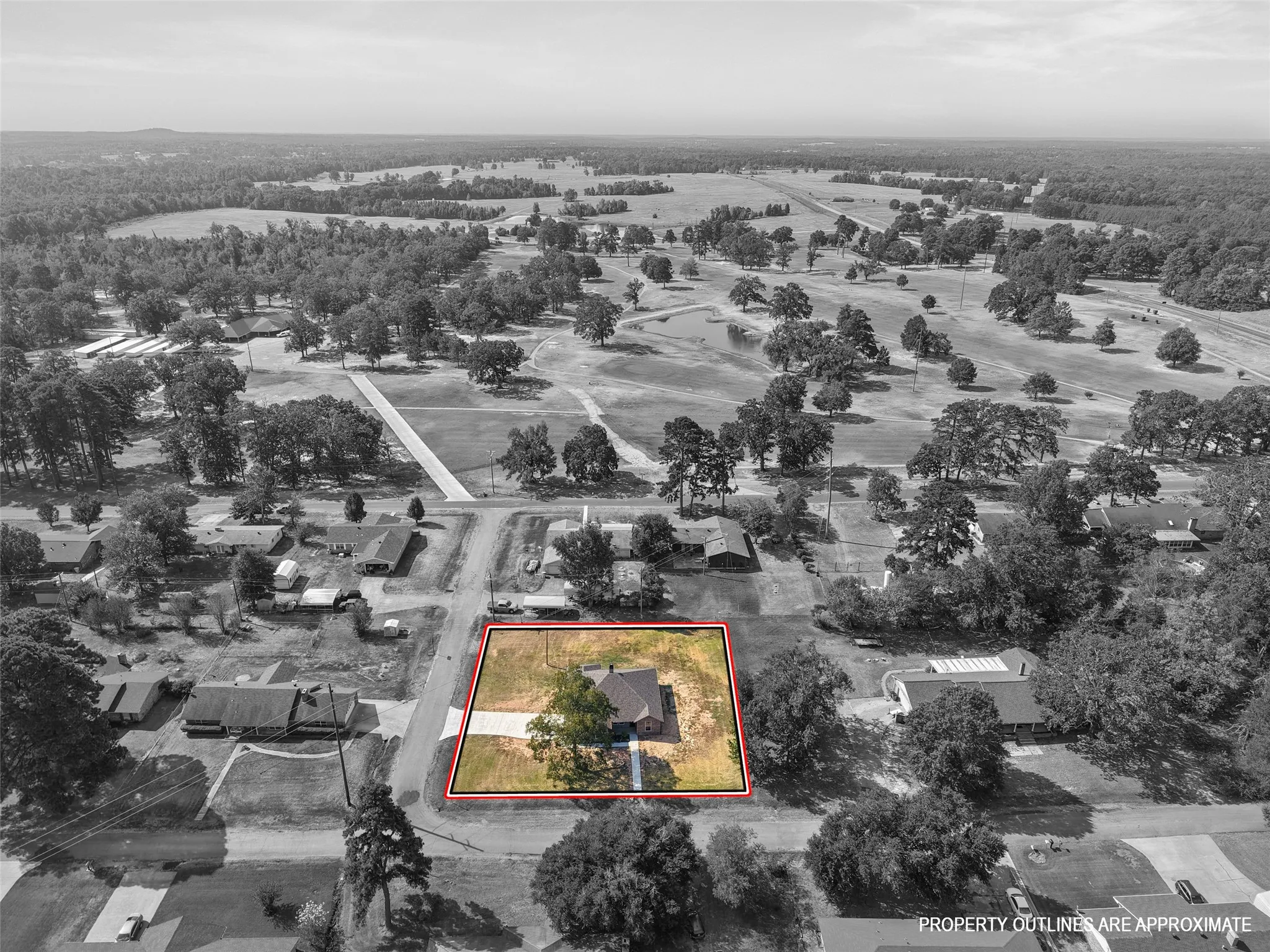 Single Family Residence For Sale in Upshur County , 106 Royal Street, Gilmer, Texas 75645, 3 Bedroom, 2 Bathroom, 2 Garage spaces, 1,589 Sqft, built in 2025, mls#21389476, Real Estate Agent in Gilmer, Homes For Sale in Upshur county, Homes For Sale in Gilmer, Realtor in Gilmer Texas, Real Estate Brokerage Independent Realty Texas, Luminita Cordes Realtor