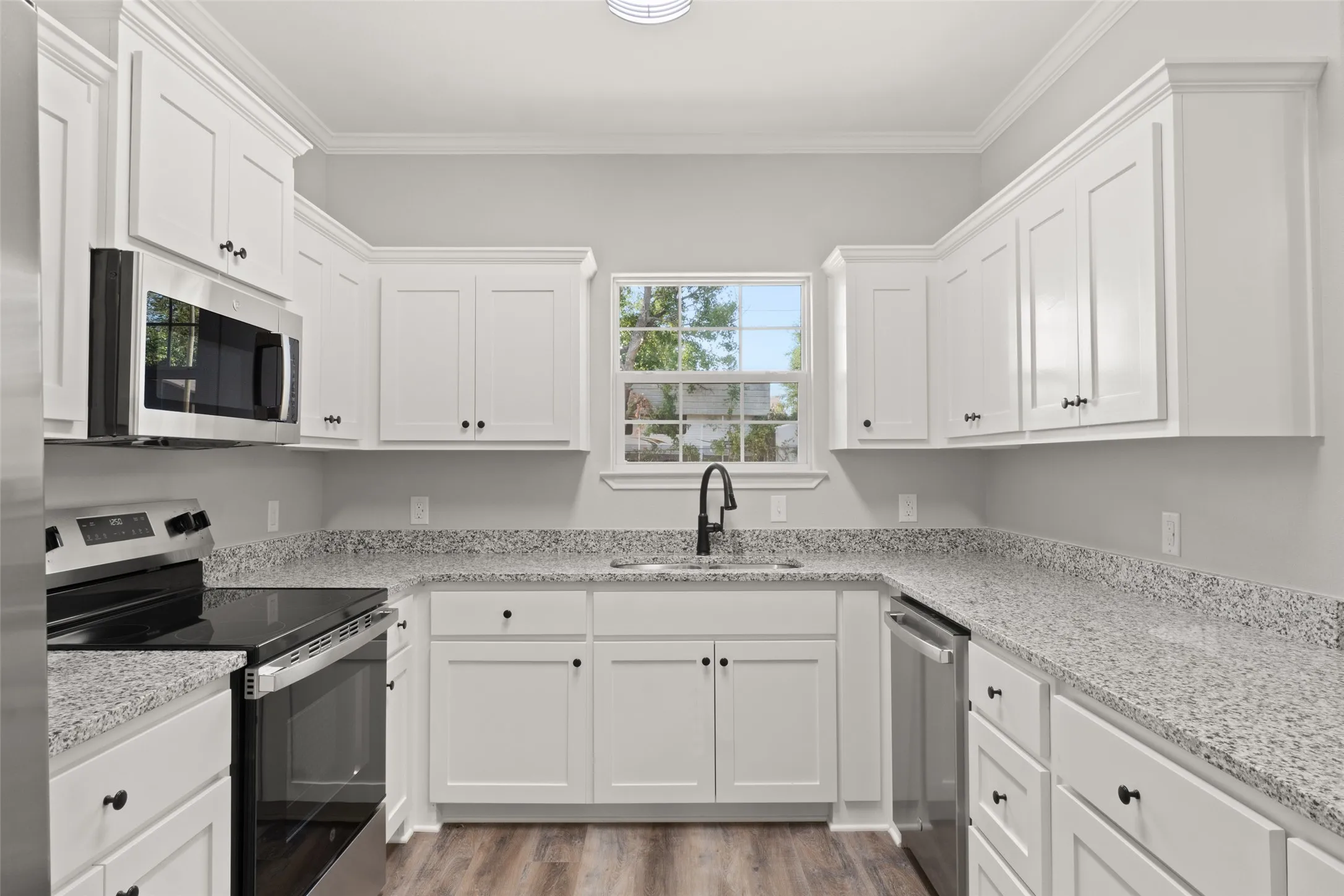 Single Family Residence For Sale in Upshur County , 106 Royal Street, Gilmer, Texas 75645, 3 Bedroom, 2 Bathroom, 2 Garage spaces, 1,589 Sqft, built in 2025, mls#21389476, Real Estate Agent in Gilmer, Homes For Sale in Upshur county, Homes For Sale in Gilmer, Realtor in Gilmer Texas, Real Estate Brokerage Independent Realty Texas, Luminita Cordes Realtor