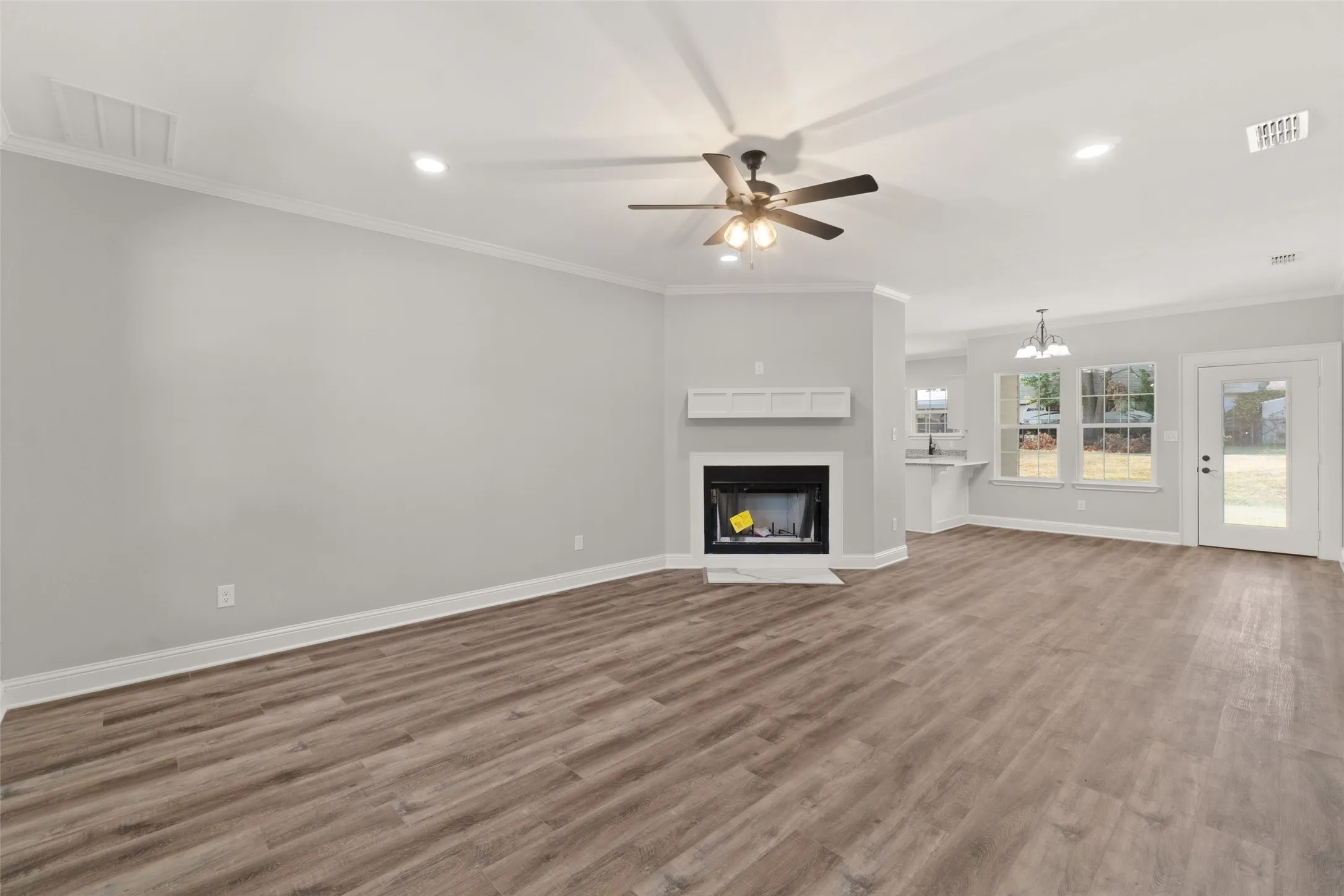 Single Family Residence For Sale in Upshur County , 106 Royal Street, Gilmer, Texas 75645, 3 Bedroom, 2 Bathroom, 2 Garage spaces, 1,589 Sqft, built in 2025, mls#21389476, Real Estate Agent in Gilmer, Homes For Sale in Upshur county, Homes For Sale in Gilmer, Realtor in Gilmer Texas, Real Estate Brokerage Independent Realty Texas, Luminita Cordes Realtor