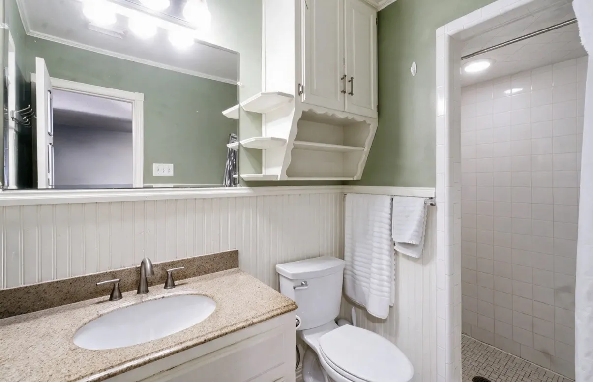 Single Family Residence For Sale in Mc Lennan County , 110 Kingsbury Way, Hewitt, Texas 76643, 3 Bedroom, 2 Bathroom, 2 Garage spaces, 1,883 Sqft, built in 1978, mls#21388638, Real Estate Agent in Hewitt, Homes For Sale in Mc Lennan county, Homes For Sale in Hewitt, Realtor in Hewitt Texas, Real Estate Brokerage Independent Realty Texas, Luminita Cordes Realtor