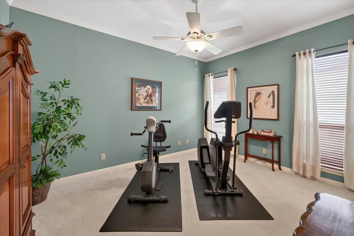Single Family Residence For Sale in Tarrant County , 5133 Sealands Lane, Fort Worth, Texas 76116, 3 Bedroom, 3 Bathroom, 2 Garage spaces, 3,133 Sqft, built in 2003, mls#21388953, Real Estate Agent in Fort Worth, Homes For Sale in Tarrant county, Homes For Sale in Fort Worth, Realtor in Fort Worth Texas, Real Estate Brokerage Independent Realty Texas, Luminita Cordes Realtor