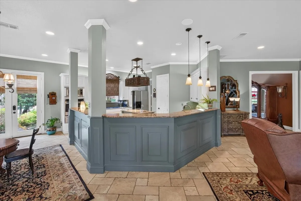 Single Family Residence For Sale in Tarrant County , 5133 Sealands Lane, Fort Worth, Texas 76116, 3 Bedroom, 3 Bathroom, 2 Garage spaces, 3,133 Sqft, built in 2003, mls#21388953, Real Estate Agent in Fort Worth, Homes For Sale in Tarrant county, Homes For Sale in Fort Worth, Realtor in Fort Worth Texas, Real Estate Brokerage Independent Realty Texas, Luminita Cordes Realtor