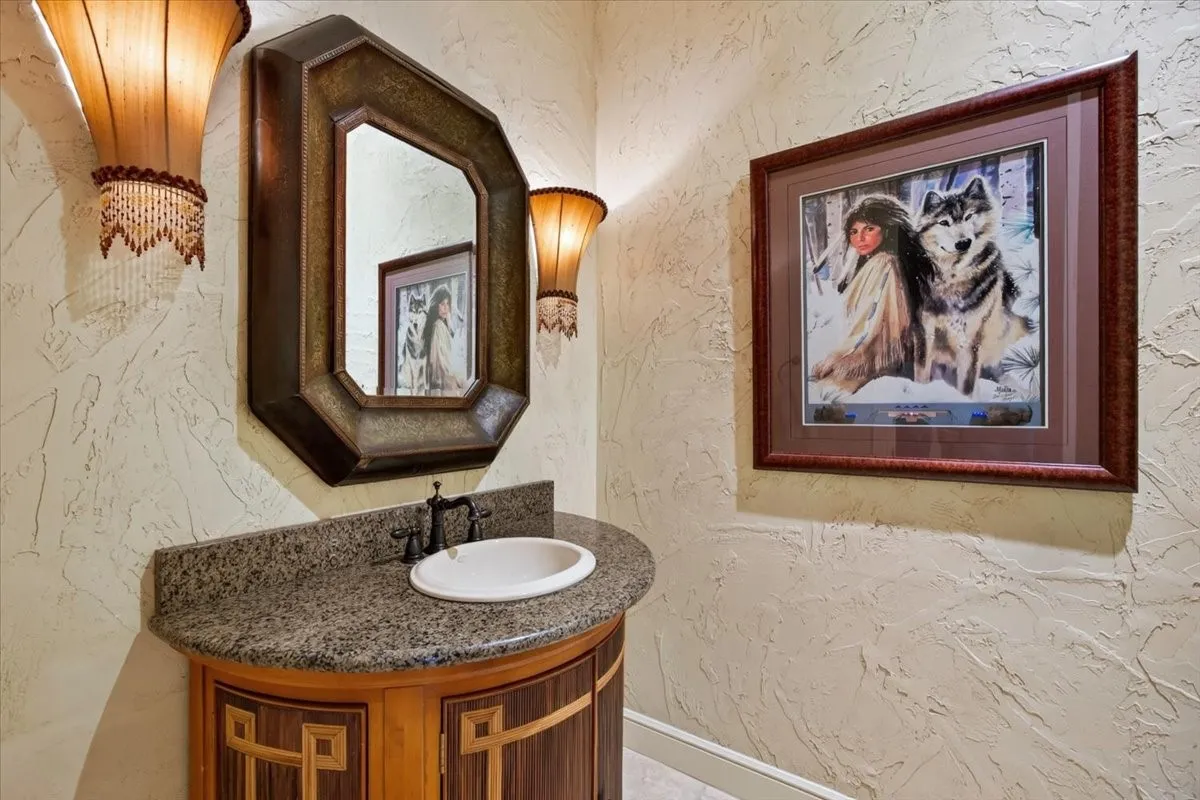 Powder bath