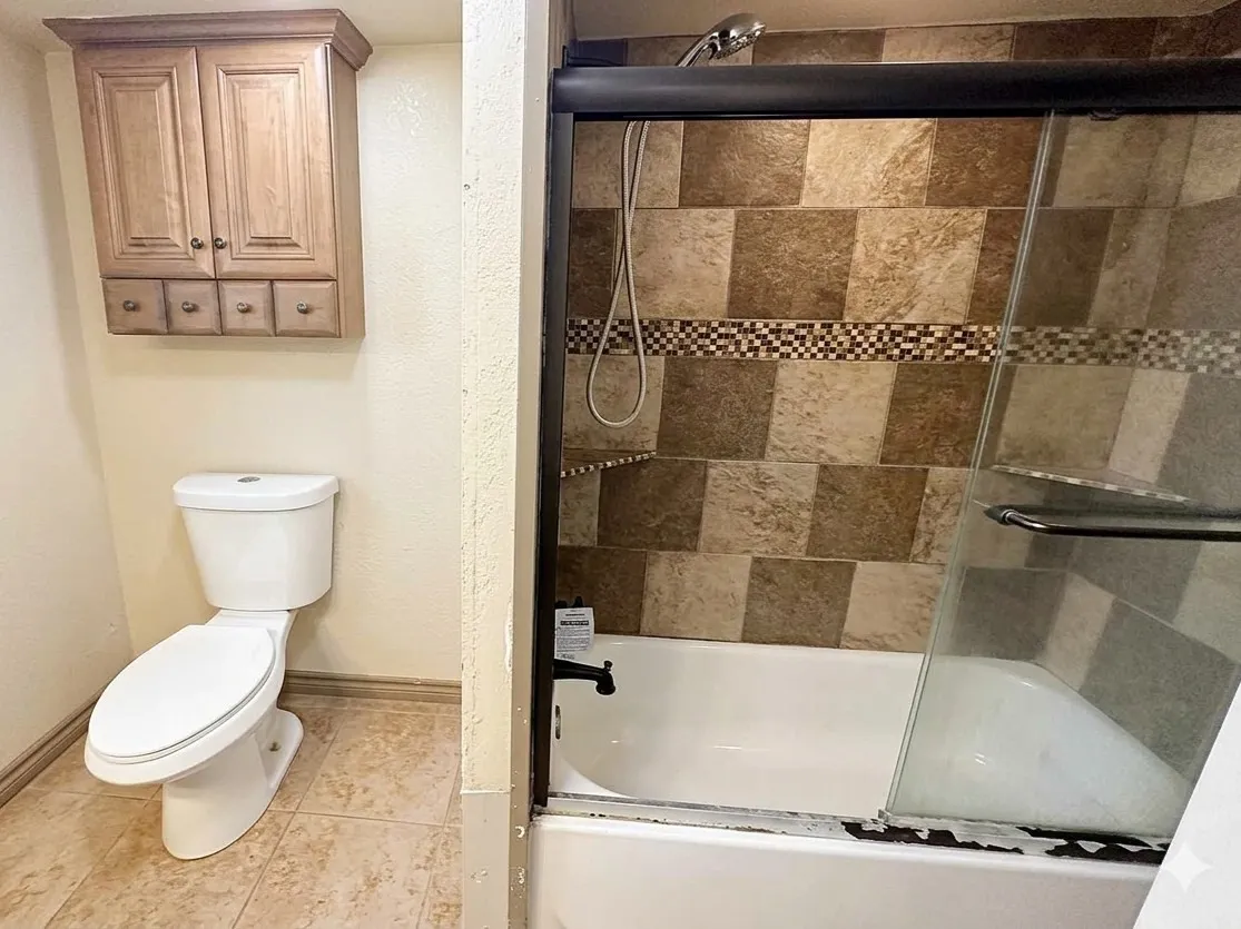 Single Family Residence For Sale in Nolan County , 510 County Road 129, Trent, Texas 79561, 2 Bedroom, 2 Bathroom, Garage spaces, 1,671 Sqft, built in 1971, mls#21389474, Real Estate Agent in Trent, Homes For Sale in Nolan county, Homes For Sale in Trent, Realtor in Trent Texas, Real Estate Brokerage Independent Realty Texas, Luminita Cordes Realtor