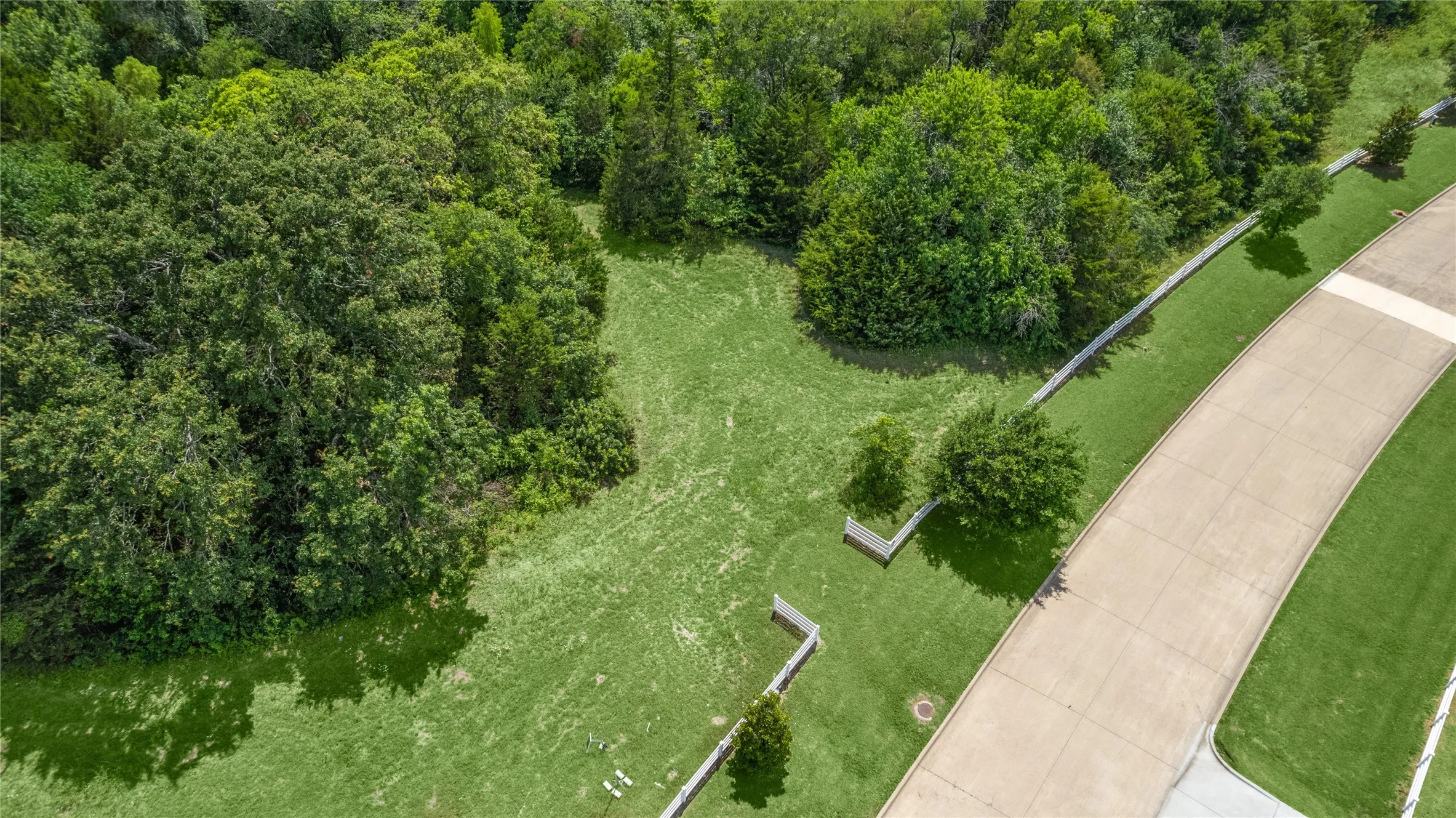 Unimproved Land For Sale in Dallas County , 648 St James Alley, Sunnyvale, Texas 75182, 0, 0, Garage spaces, 0 Sqft, built in 0, mls#21384535, Real Estate Agent in Sunnyvale, Homes For Sale in Dallas county, Homes For Sale in Sunnyvale, Realtor in Sunnyvale Texas, Real Estate Brokerage Independent Realty Texas, Luminita Cordes Realtor