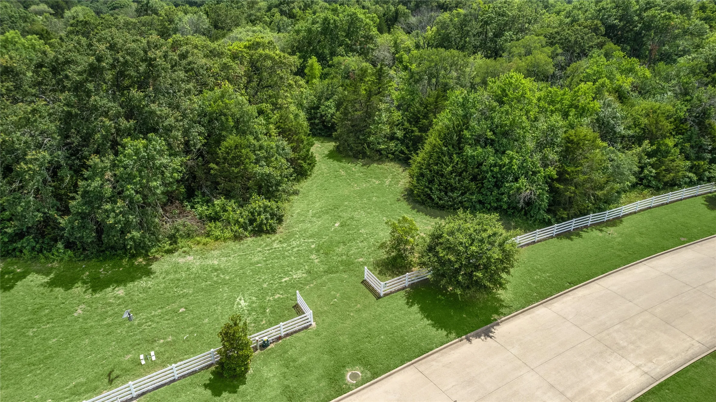Unimproved Land For Sale in Dallas County , 648 St James Alley, Sunnyvale, Texas 75182, 0, 0, Garage spaces, 0 Sqft, built in 0, mls#21384535, Real Estate Agent in Sunnyvale, Homes For Sale in Dallas county, Homes For Sale in Sunnyvale, Realtor in Sunnyvale Texas, Real Estate Brokerage Independent Realty Texas, Luminita Cordes Realtor