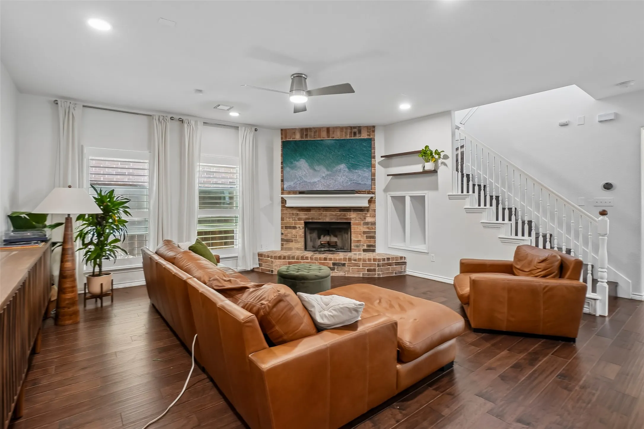 Single Family Residence For Sale in Tarrant County , 8520 Hornbeam Drive, Fort Worth, Texas 76123, 4 Bedroom, 4 Bathroom, 2 Garage spaces, 2,621 Sqft, built in 2007, mls#21387999, Real Estate Agent in Fort Worth, Homes For Sale in Tarrant county, Homes For Sale in Fort Worth, Realtor in Fort Worth Texas, Real Estate Brokerage Independent Realty Texas, Luminita Cordes Realtor