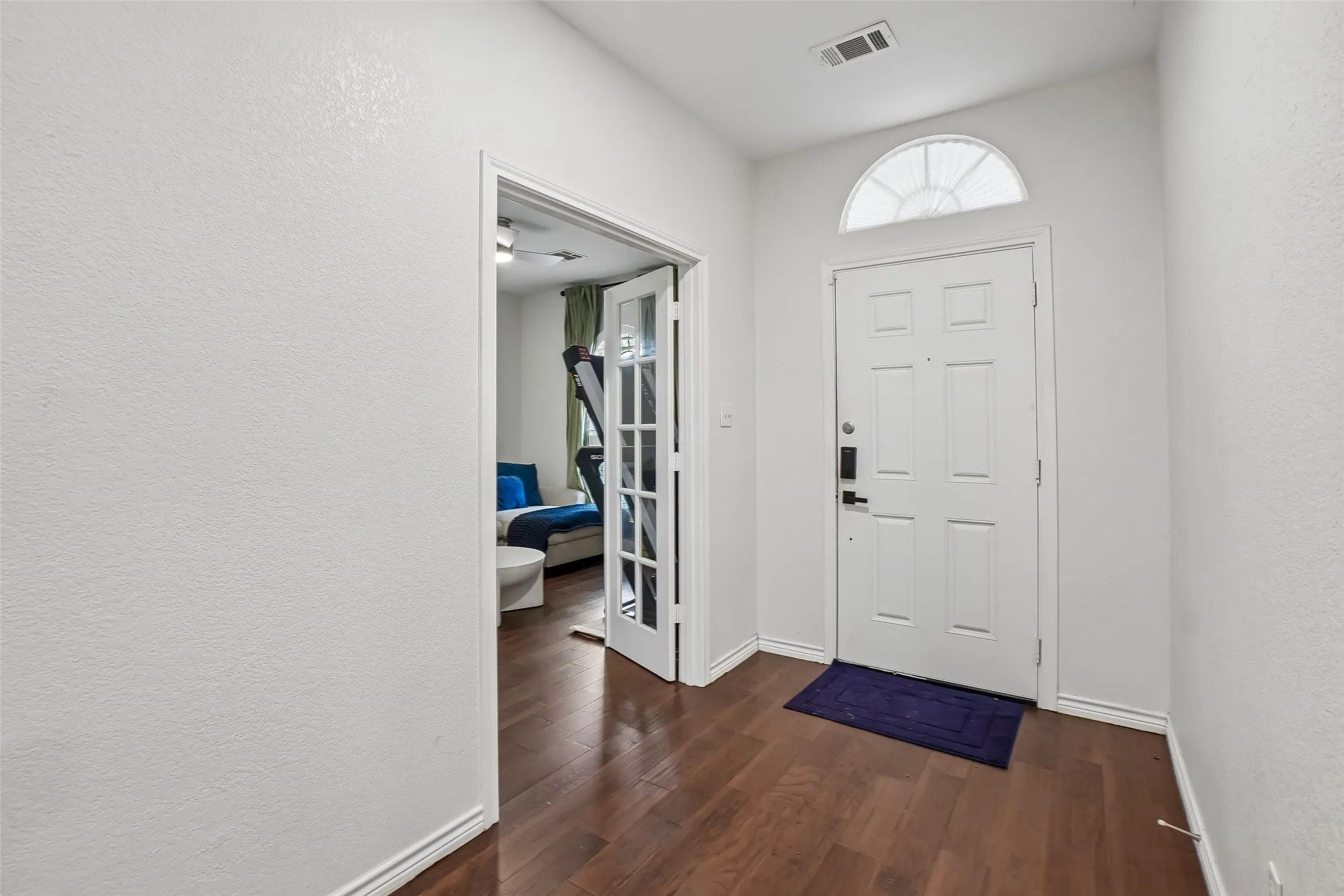 Single Family Residence For Sale in Tarrant County , 8520 Hornbeam Drive, Fort Worth, Texas 76123, 4 Bedroom, 4 Bathroom, 2 Garage spaces, 2,621 Sqft, built in 2007, mls#21387999, Real Estate Agent in Fort Worth, Homes For Sale in Tarrant county, Homes For Sale in Fort Worth, Realtor in Fort Worth Texas, Real Estate Brokerage Independent Realty Texas, Luminita Cordes Realtor