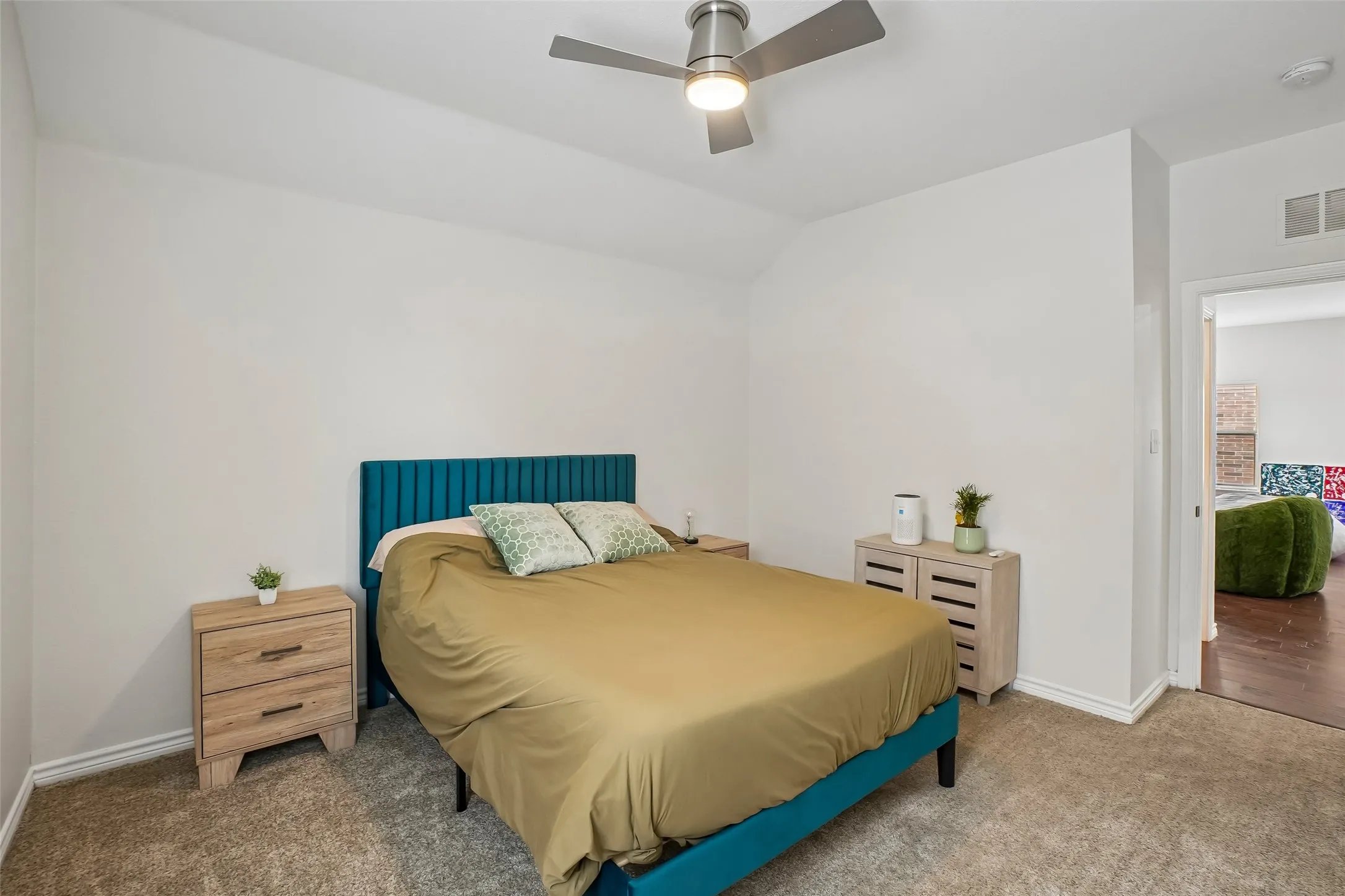 Single Family Residence For Sale in Tarrant County , 8520 Hornbeam Drive, Fort Worth, Texas 76123, 4 Bedroom, 4 Bathroom, 2 Garage spaces, 2,621 Sqft, built in 2007, mls#21387999, Real Estate Agent in Fort Worth, Homes For Sale in Tarrant county, Homes For Sale in Fort Worth, Realtor in Fort Worth Texas, Real Estate Brokerage Independent Realty Texas, Luminita Cordes Realtor