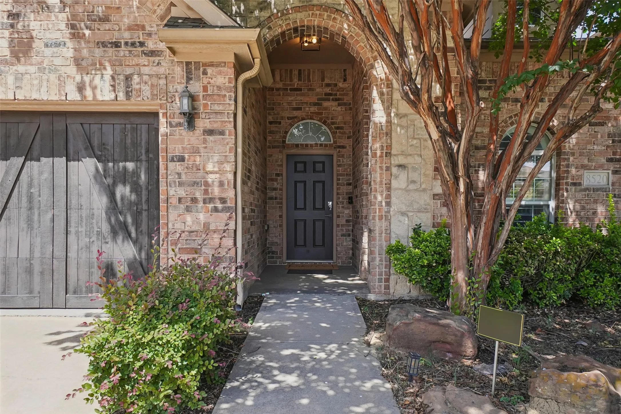 Single Family Residence For Sale in Tarrant County , 8520 Hornbeam Drive, Fort Worth, Texas 76123, 4 Bedroom, 4 Bathroom, 2 Garage spaces, 2,621 Sqft, built in 2007, mls#21387999, Real Estate Agent in Fort Worth, Homes For Sale in Tarrant county, Homes For Sale in Fort Worth, Realtor in Fort Worth Texas, Real Estate Brokerage Independent Realty Texas, Luminita Cordes Realtor