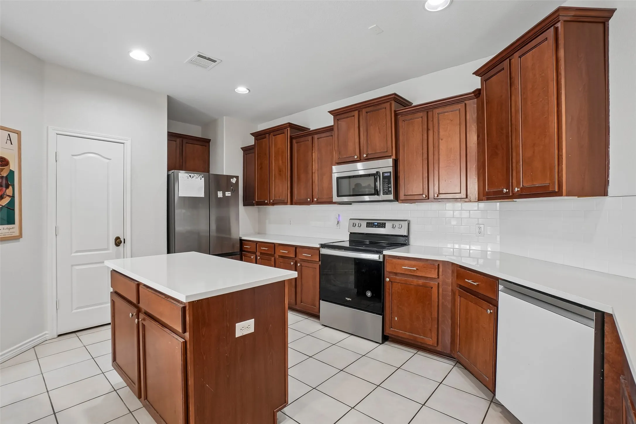 Single Family Residence For Sale in Tarrant County , 8520 Hornbeam Drive, Fort Worth, Texas 76123, 4 Bedroom, 4 Bathroom, 2 Garage spaces, 2,621 Sqft, built in 2007, mls#21387999, Real Estate Agent in Fort Worth, Homes For Sale in Tarrant county, Homes For Sale in Fort Worth, Realtor in Fort Worth Texas, Real Estate Brokerage Independent Realty Texas, Luminita Cordes Realtor