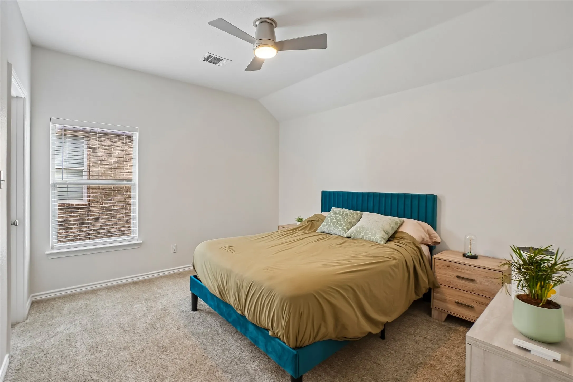 Single Family Residence For Sale in Tarrant County , 8520 Hornbeam Drive, Fort Worth, Texas 76123, 4 Bedroom, 4 Bathroom, 2 Garage spaces, 2,621 Sqft, built in 2007, mls#21387999, Real Estate Agent in Fort Worth, Homes For Sale in Tarrant county, Homes For Sale in Fort Worth, Realtor in Fort Worth Texas, Real Estate Brokerage Independent Realty Texas, Luminita Cordes Realtor