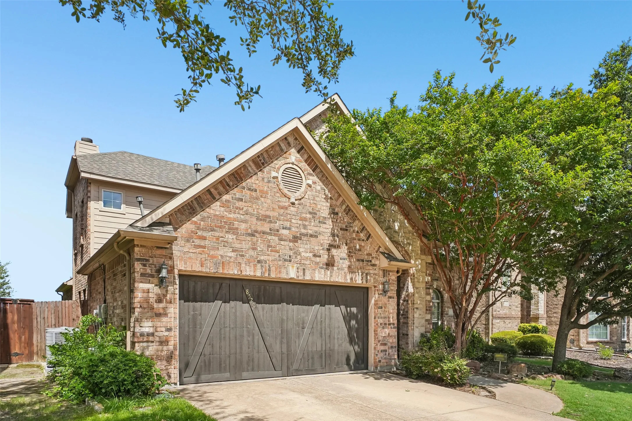 Single Family Residence For Sale in Tarrant County , 8520 Hornbeam Drive, Fort Worth, Texas 76123, 4 Bedroom, 4 Bathroom, 2 Garage spaces, 2,621 Sqft, built in 2007, mls#21387999, Real Estate Agent in Fort Worth, Homes For Sale in Tarrant county, Homes For Sale in Fort Worth, Realtor in Fort Worth Texas, Real Estate Brokerage Independent Realty Texas, Luminita Cordes Realtor