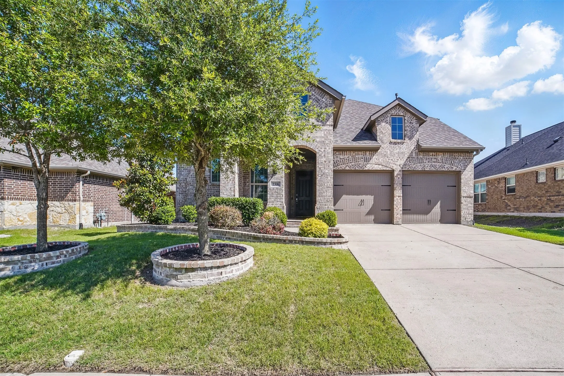 Single Family Residence For Sale in Kaufman County , 1306 Torrington Lane, Forney, Texas 75126, 4 Bedroom, 3 Bathroom, 2 Garage spaces, 3,009 Sqft, built in 2017, mls#21388152, Real Estate Agent in Forney, Homes For Sale in Kaufman county, Homes For Sale in Forney, Realtor in Forney Texas, Real Estate Brokerage Independent Realty Texas, Luminita Cordes Realtor