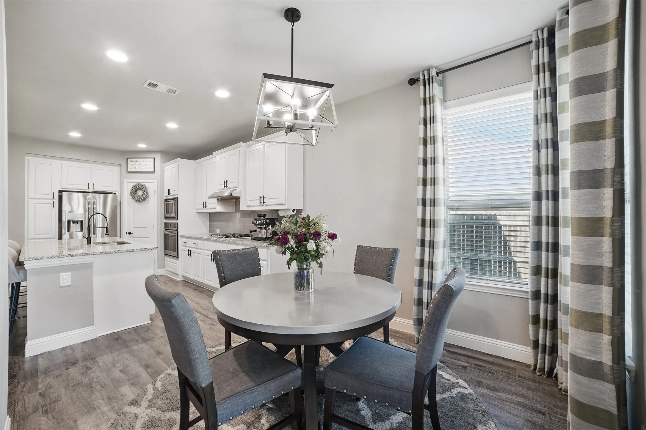 Single Family Residence For Sale in Kaufman County , 1306 Torrington Lane, Forney, Texas 75126, 4 Bedroom, 3 Bathroom, 2 Garage spaces, 3,009 Sqft, built in 2017, mls#21388152, Real Estate Agent in Forney, Homes For Sale in Kaufman county, Homes For Sale in Forney, Realtor in Forney Texas, Real Estate Brokerage Independent Realty Texas, Luminita Cordes Realtor