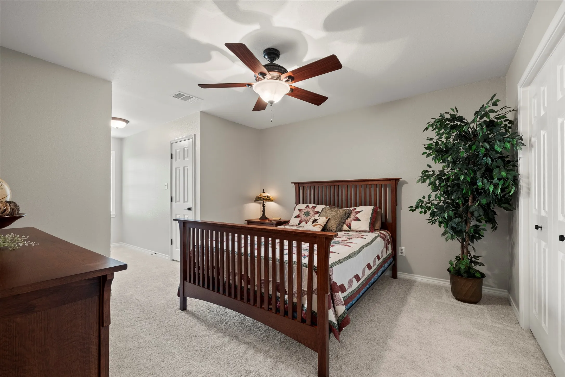 Single Family Residence For Sale in Fannin County , 7987 S State Highway 78 Highway, Leonard, Texas 75452, 3 Bedroom, 4 Bathroom, 2 Garage spaces, 2,753 Sqft, built in 2002, mls#21389497, Real Estate Agent in Leonard, Homes For Sale in Fannin county, Homes For Sale in Leonard, Realtor in Leonard Texas, Real Estate Brokerage Independent Realty Texas, Luminita Cordes Realtor