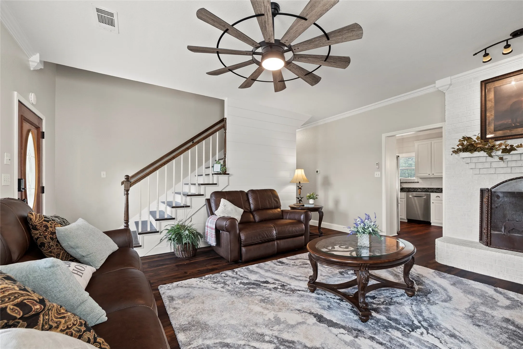 Single Family Residence For Sale in Fannin County , 7987 S State Highway 78 Highway, Leonard, Texas 75452, 3 Bedroom, 4 Bathroom, 2 Garage spaces, 2,753 Sqft, built in 2002, mls#21389497, Real Estate Agent in Leonard, Homes For Sale in Fannin county, Homes For Sale in Leonard, Realtor in Leonard Texas, Real Estate Brokerage Independent Realty Texas, Luminita Cordes Realtor