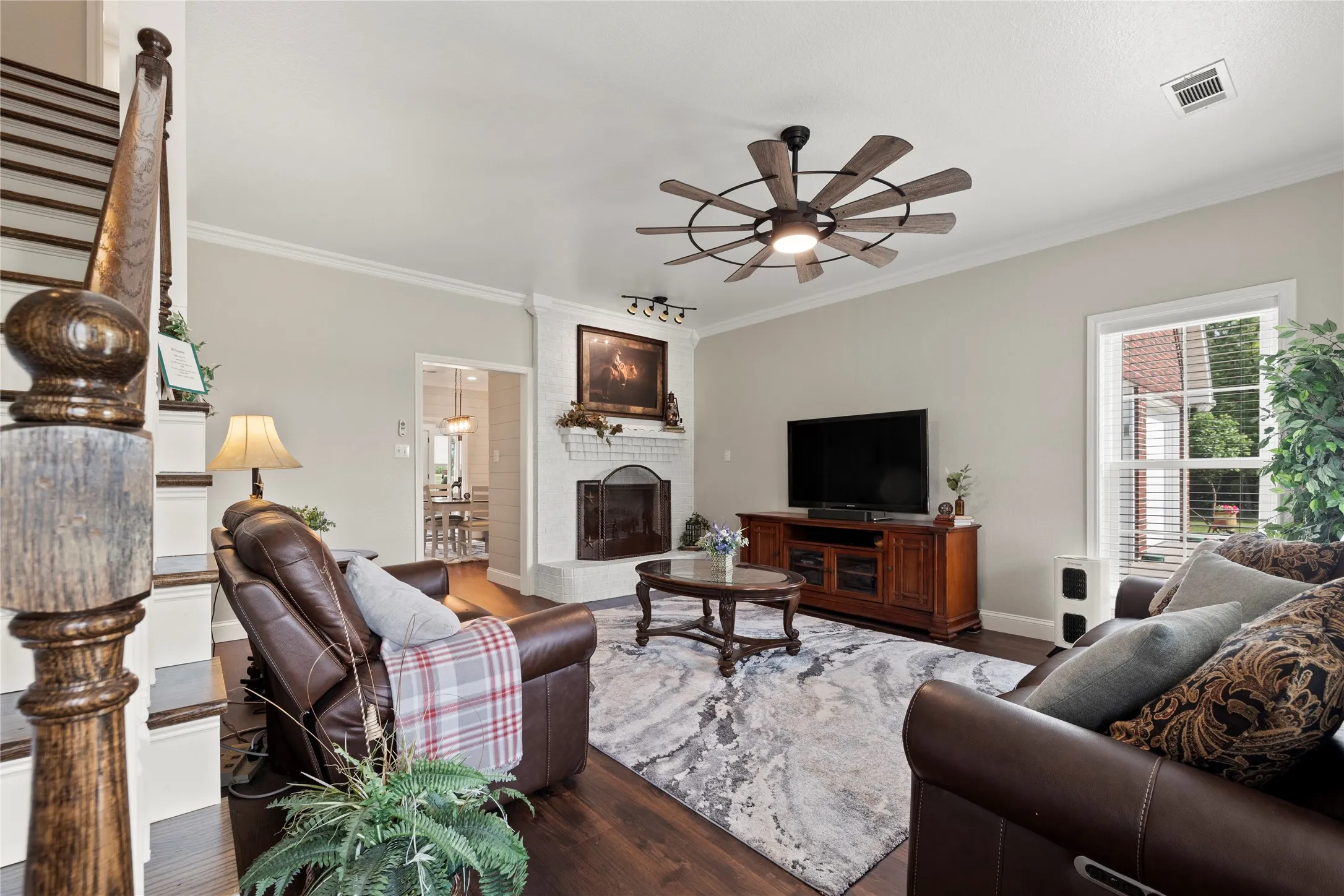 Single Family Residence For Sale in Fannin County , 7987 S State Highway 78 Highway, Leonard, Texas 75452, 3 Bedroom, 4 Bathroom, 2 Garage spaces, 2,753 Sqft, built in 2002, mls#21389497, Real Estate Agent in Leonard, Homes For Sale in Fannin county, Homes For Sale in Leonard, Realtor in Leonard Texas, Real Estate Brokerage Independent Realty Texas, Luminita Cordes Realtor