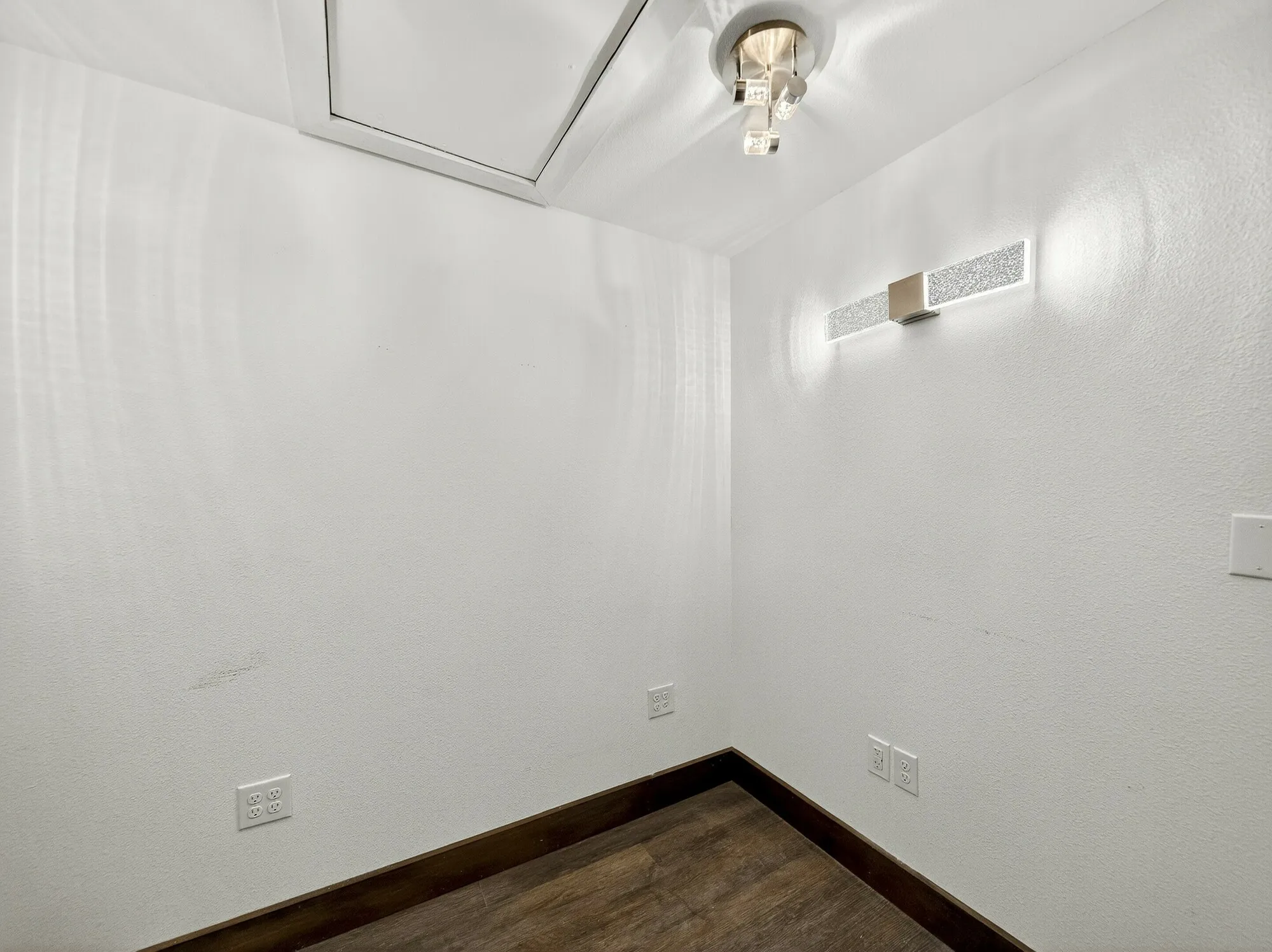 Office For Rent in Collin County , 213 Mckinney Avenue, Princeton, Texas 75407, 0, 0, Garage spaces, 0 Sqft, built in 1952, mls#21389499, Real Estate Agent in Princeton, Homes For Rent in Collin county, Homes For Rent in Princeton, Realtor in Princeton Texas, Real Estate Brokerage Independent Realty Texas, Luminita Cordes Realtor