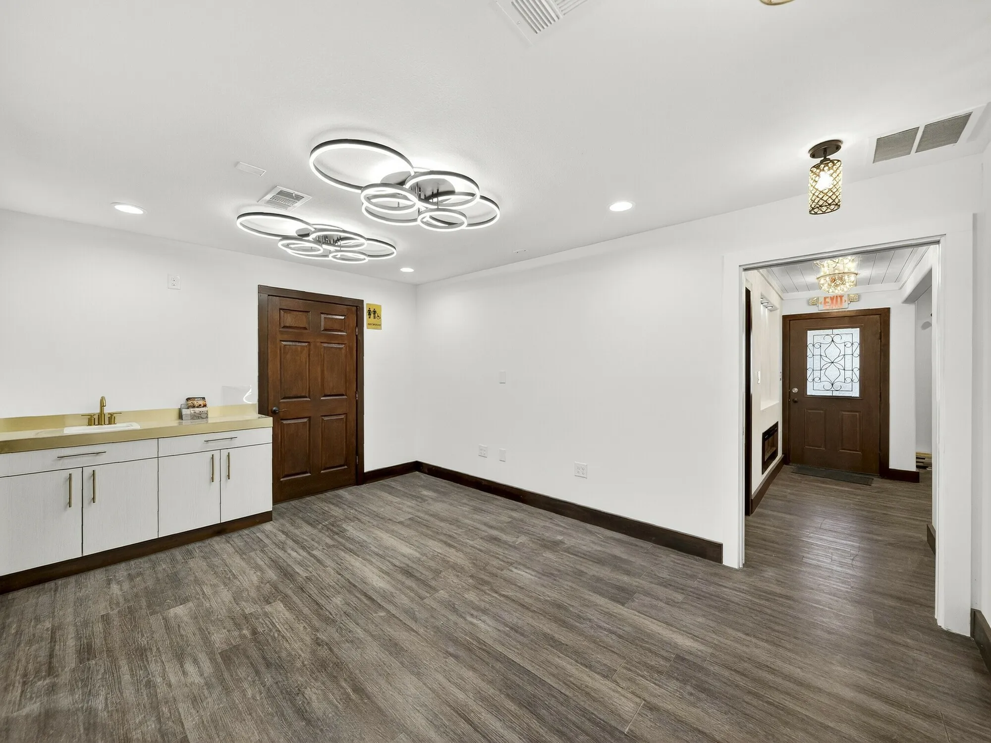 Office For Rent in Collin County , 213 Mckinney Avenue, Princeton, Texas 75407, 0, 0, Garage spaces, 0 Sqft, built in 1952, mls#21389499, Real Estate Agent in Princeton, Homes For Rent in Collin county, Homes For Rent in Princeton, Realtor in Princeton Texas, Real Estate Brokerage Independent Realty Texas, Luminita Cordes Realtor