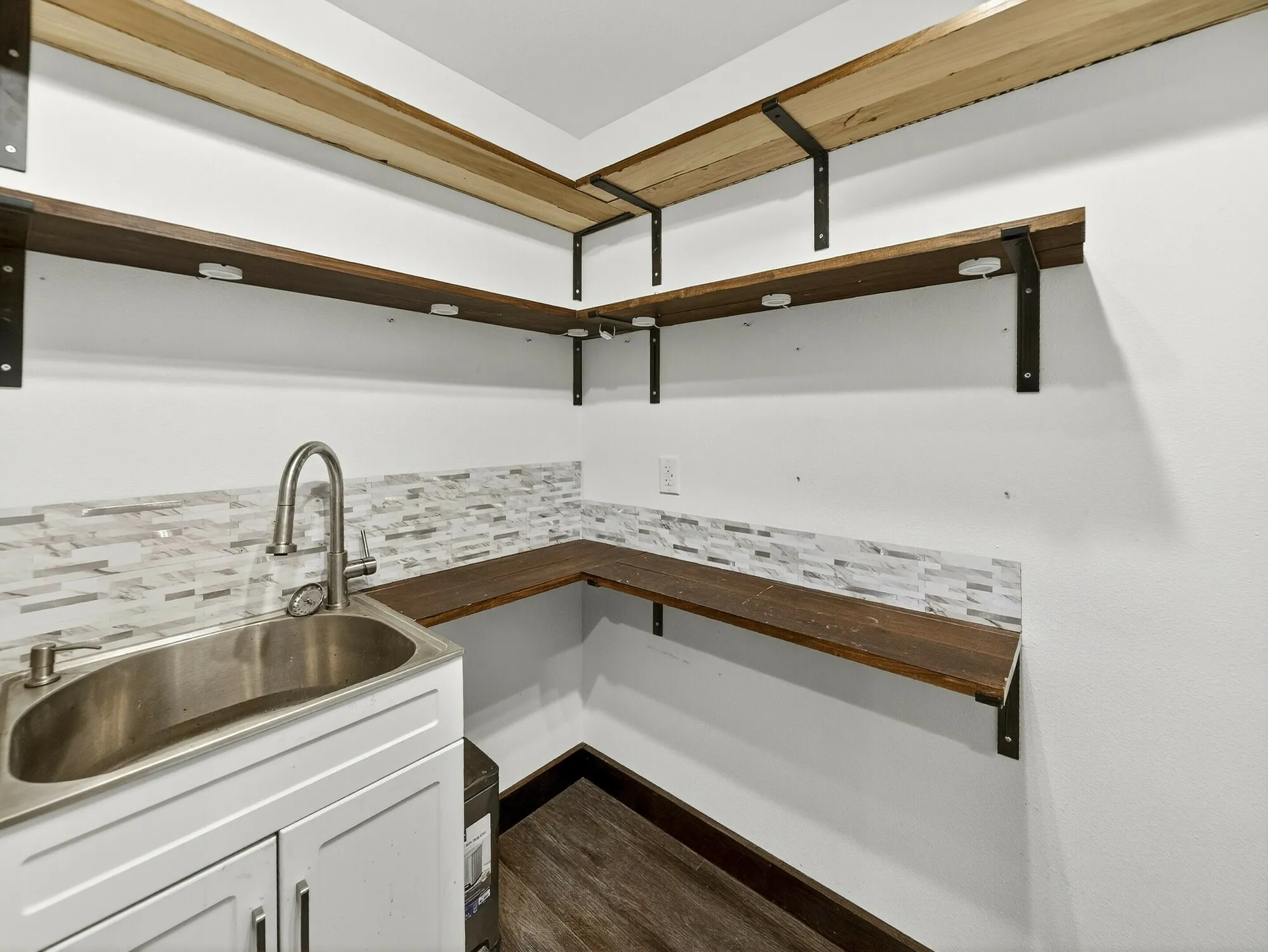 Office For Rent in Collin County , 213 Mckinney Avenue, Princeton, Texas 75407, 0, 0, Garage spaces, 0 Sqft, built in 1952, mls#21389499, Real Estate Agent in Princeton, Homes For Rent in Collin county, Homes For Rent in Princeton, Realtor in Princeton Texas, Real Estate Brokerage Independent Realty Texas, Luminita Cordes Realtor