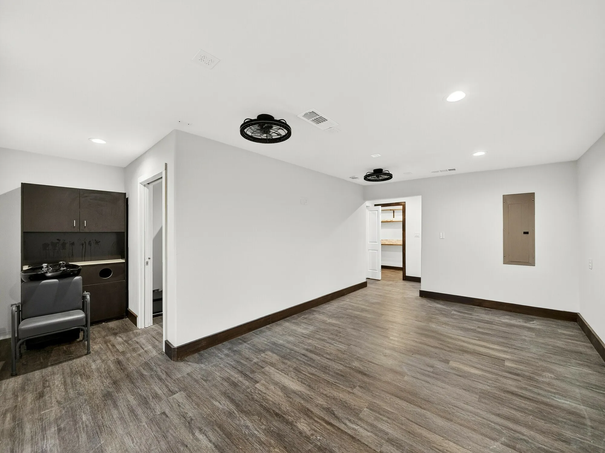 Office For Rent in Collin County , 213 Mckinney Avenue, Princeton, Texas 75407, 0, 0, Garage spaces, 0 Sqft, built in 1952, mls#21389499, Real Estate Agent in Princeton, Homes For Rent in Collin county, Homes For Rent in Princeton, Realtor in Princeton Texas, Real Estate Brokerage Independent Realty Texas, Luminita Cordes Realtor