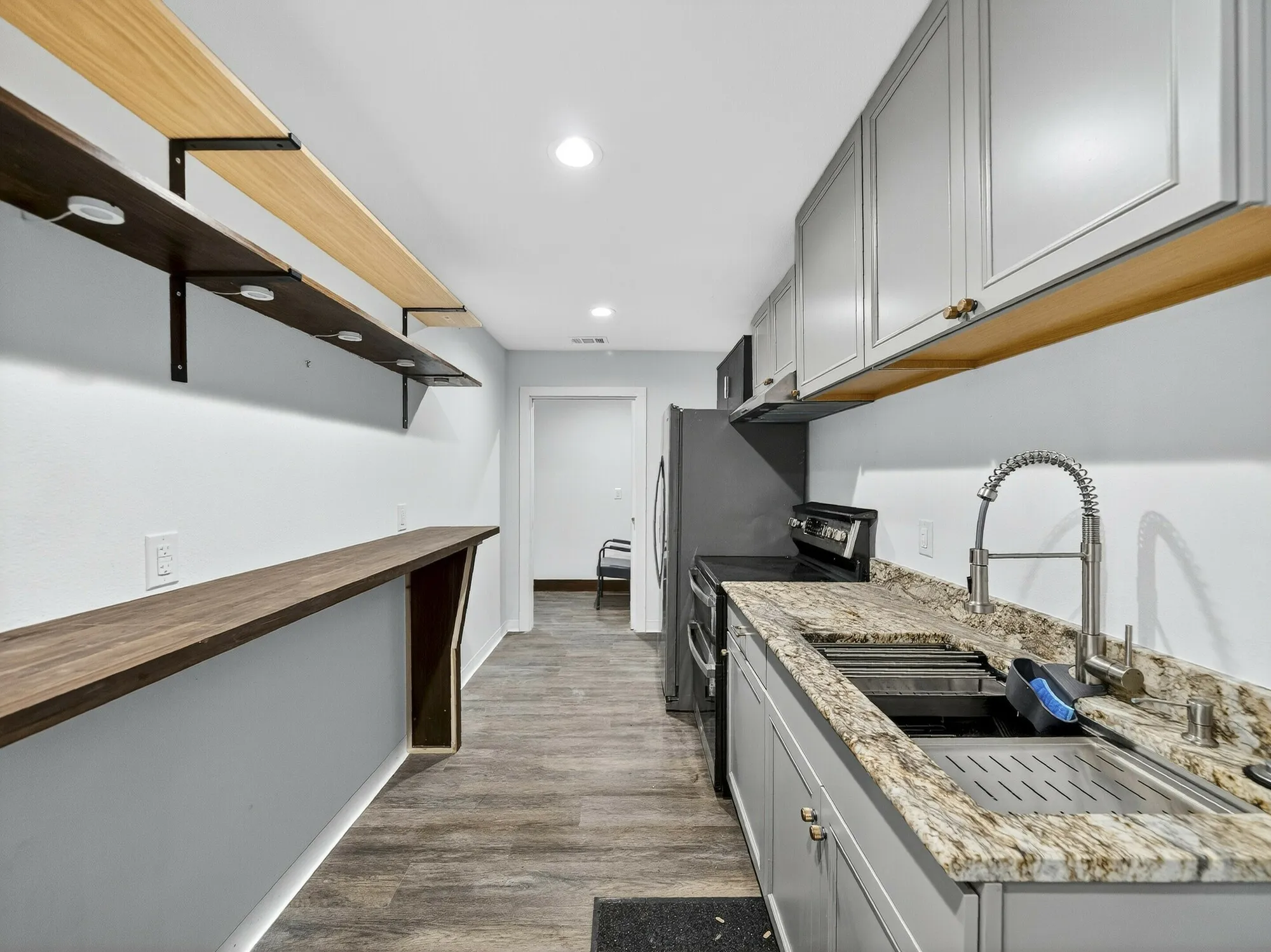 Office For Rent in Collin County , 213 Mckinney Avenue, Princeton, Texas 75407, 0, 0, Garage spaces, 0 Sqft, built in 1952, mls#21389499, Real Estate Agent in Princeton, Homes For Rent in Collin county, Homes For Rent in Princeton, Realtor in Princeton Texas, Real Estate Brokerage Independent Realty Texas, Luminita Cordes Realtor