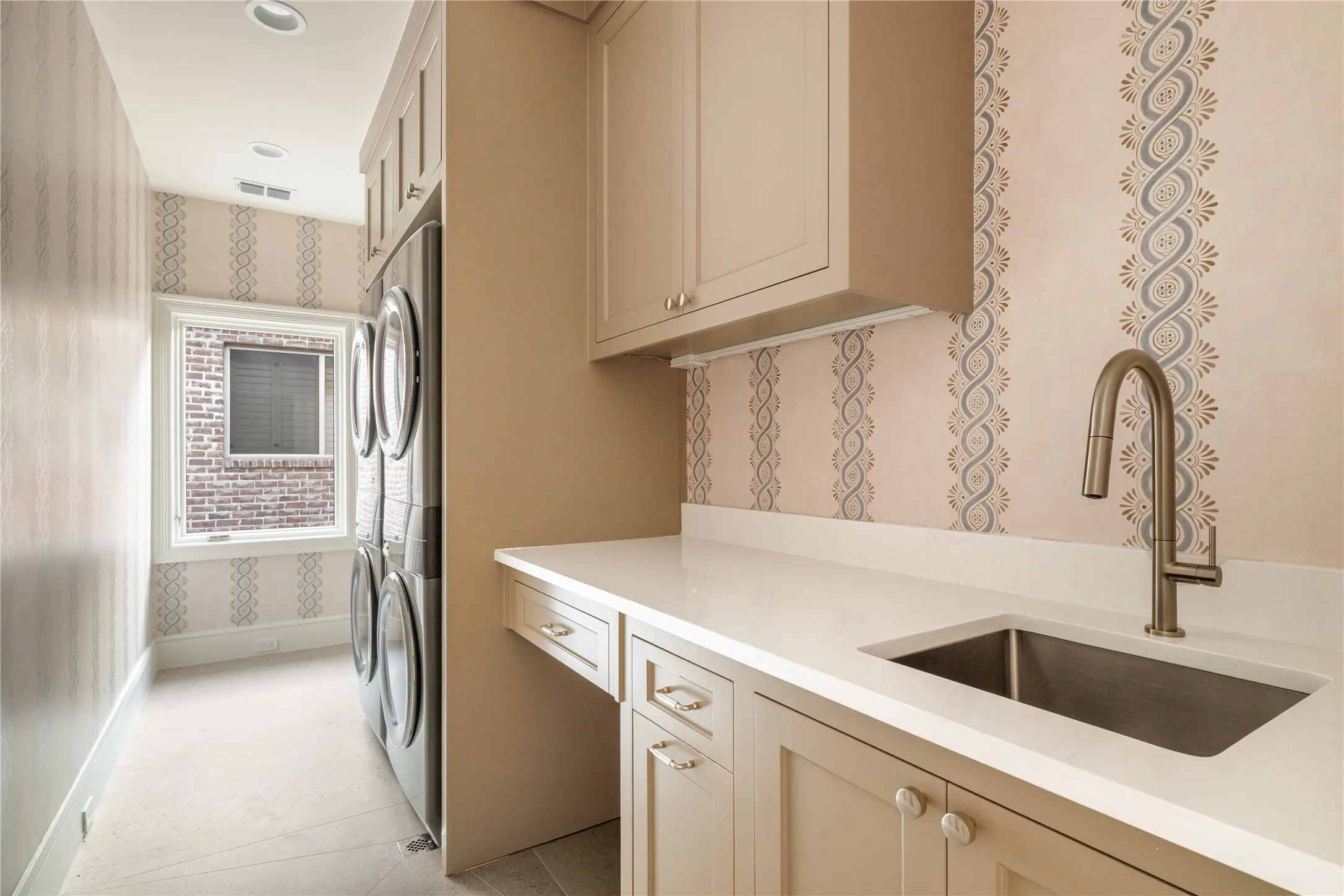 Second level laundry room