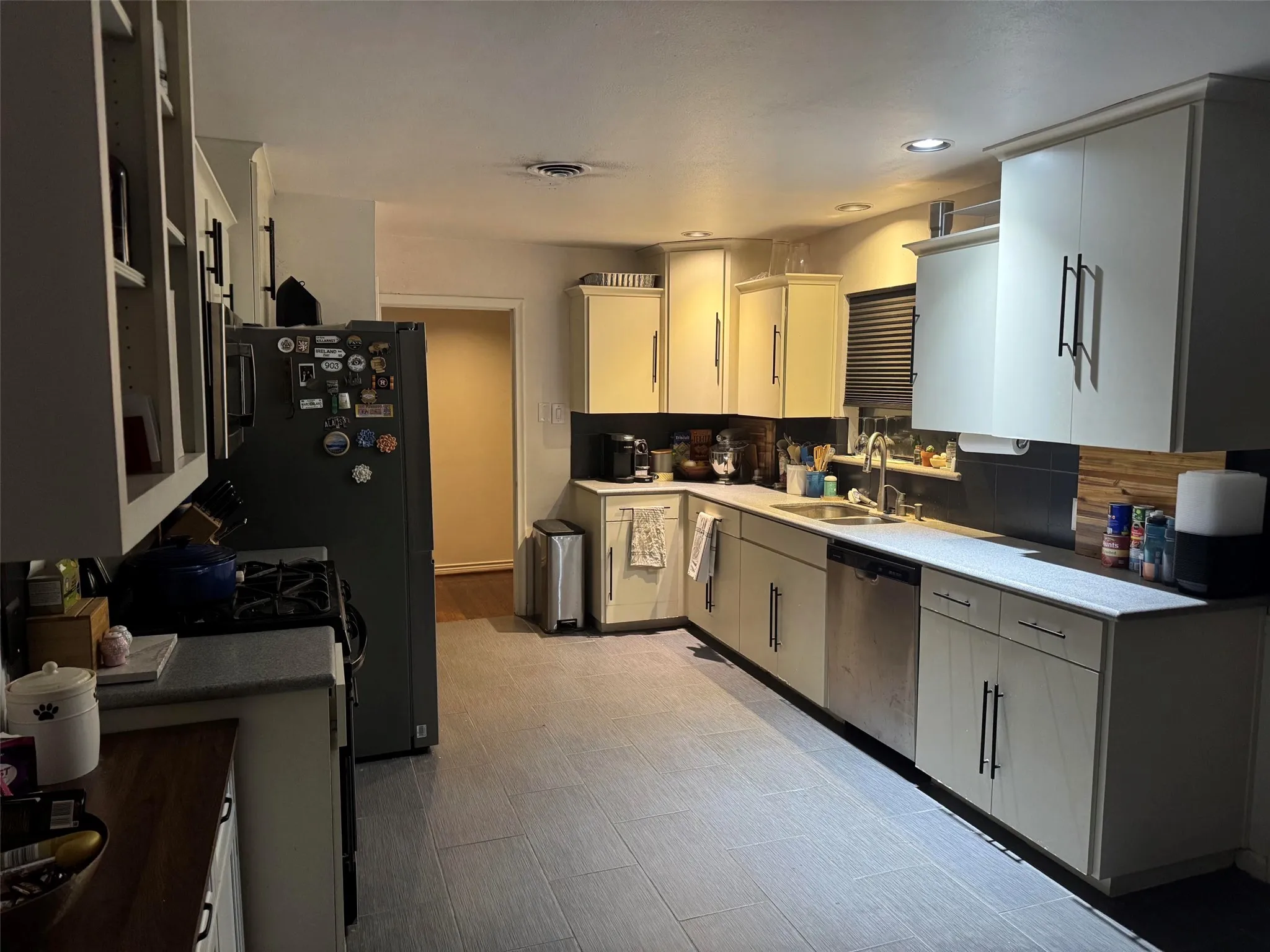 Single Family Residence For Sale in Dallas County , 7328 Wild Valley Drive, Dallas, Texas 75231, 3 Bedroom, 2 Bathroom, 2 Garage spaces, 1,650 Sqft, built in 1955, mls#21389475, Real Estate Agent in Dallas, Homes For Sale in Dallas county, Homes For Sale in Dallas, Realtor in Dallas Texas, Real Estate Brokerage Independent Realty Texas, Luminita Cordes Realtor