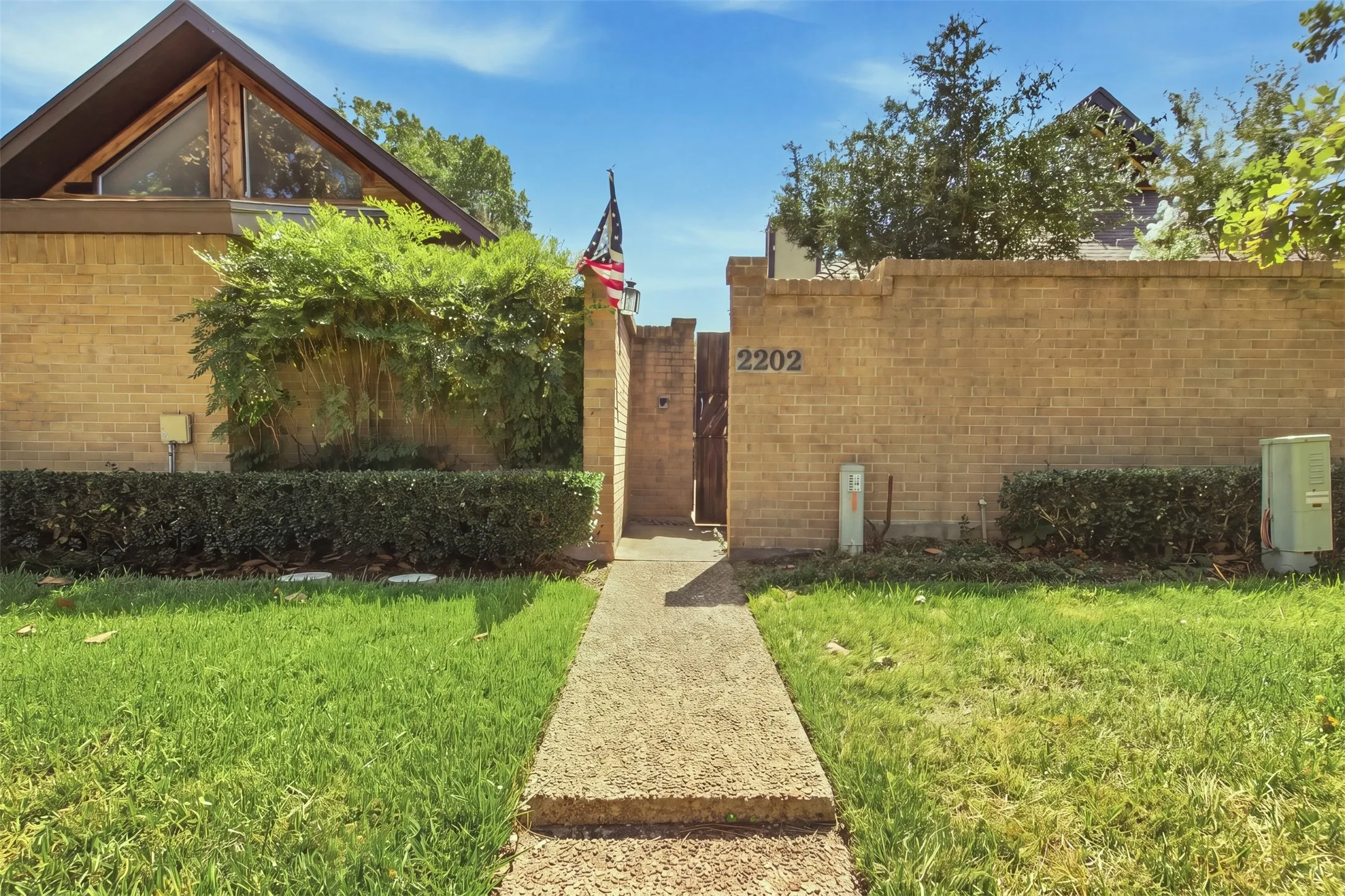 Single Family Residence For Sale