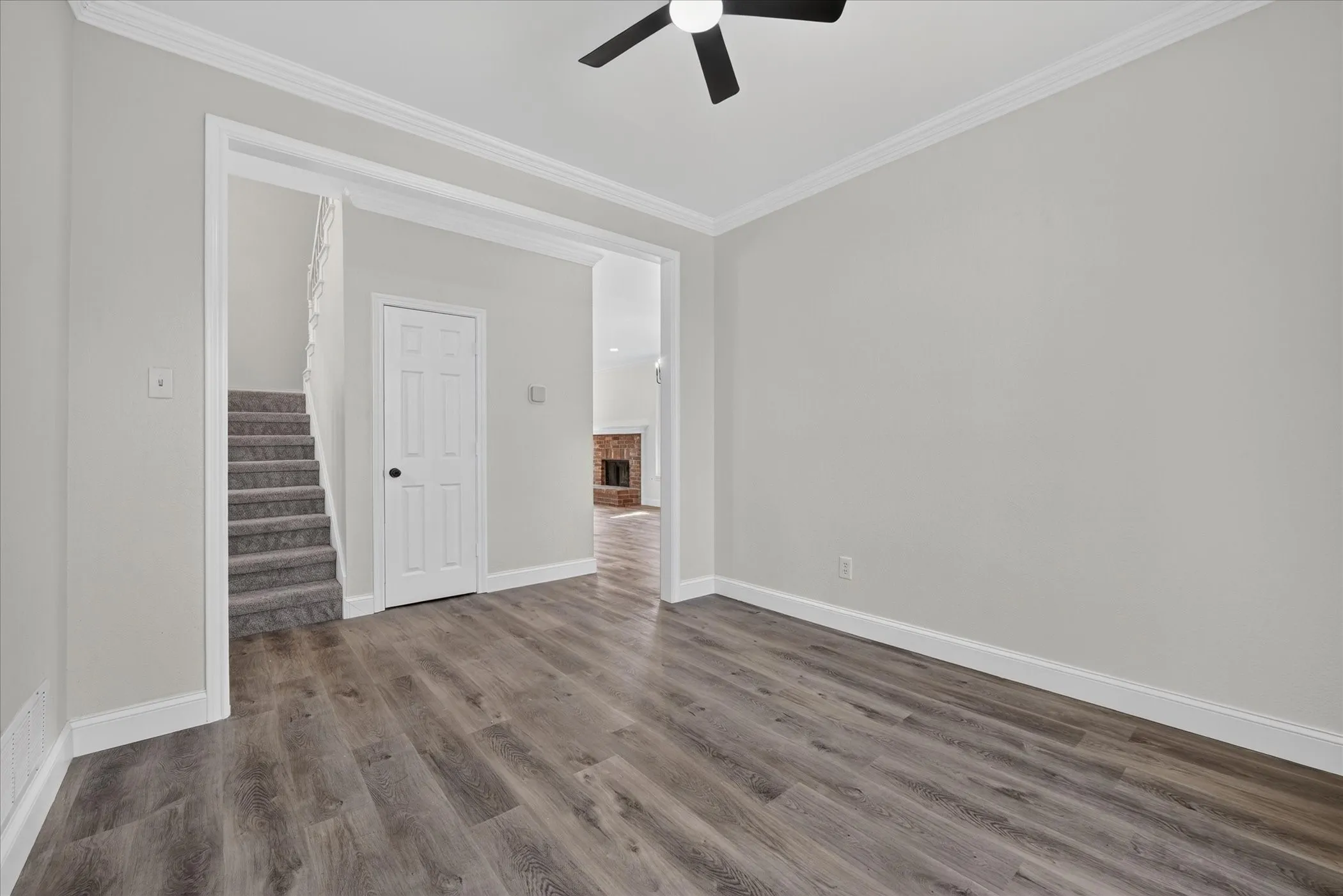Single Family Residence For Sale in Denton County , 2014 Choctaw Ridge Drive, Lewisville, Texas 75067, 4 Bedroom, 3 Bathroom, 2 Garage spaces, 2,204 Sqft, built in 1991, mls#21389271, Real Estate Agent in Lewisville, Homes For Sale in Denton county, Homes For Sale in Lewisville, Realtor in Lewisville Texas, Real Estate Brokerage Independent Realty Texas, Luminita Cordes Realtor