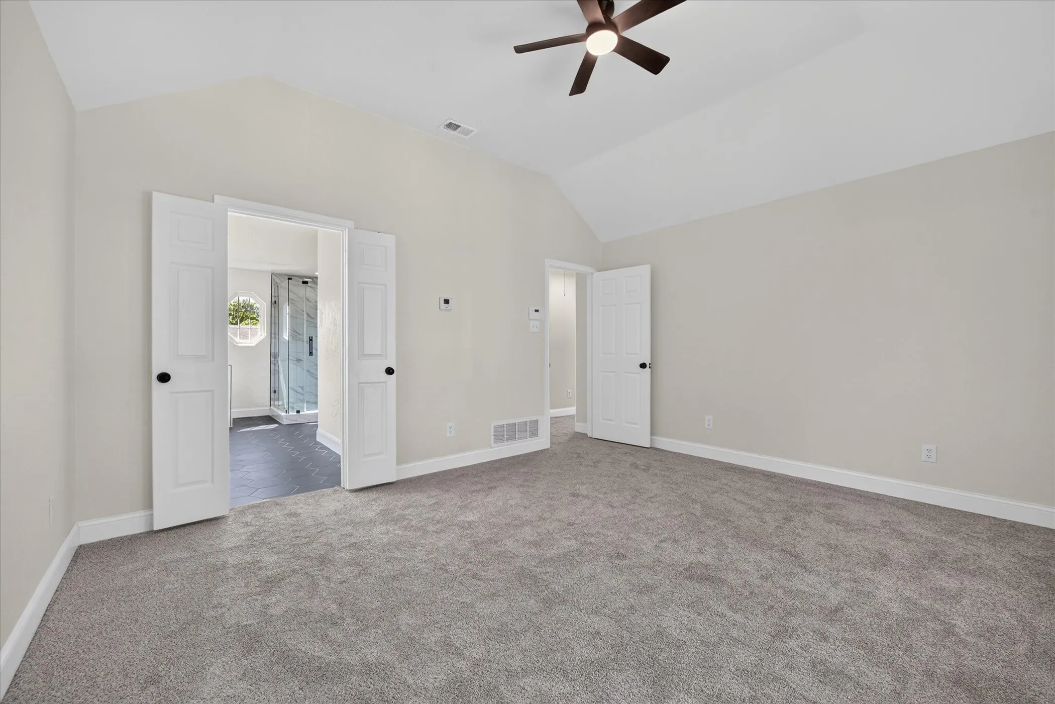 Single Family Residence For Sale in Denton County , 2014 Choctaw Ridge Drive, Lewisville, Texas 75067, 4 Bedroom, 3 Bathroom, 2 Garage spaces, 2,204 Sqft, built in 1991, mls#21389271, Real Estate Agent in Lewisville, Homes For Sale in Denton county, Homes For Sale in Lewisville, Realtor in Lewisville Texas, Real Estate Brokerage Independent Realty Texas, Luminita Cordes Realtor