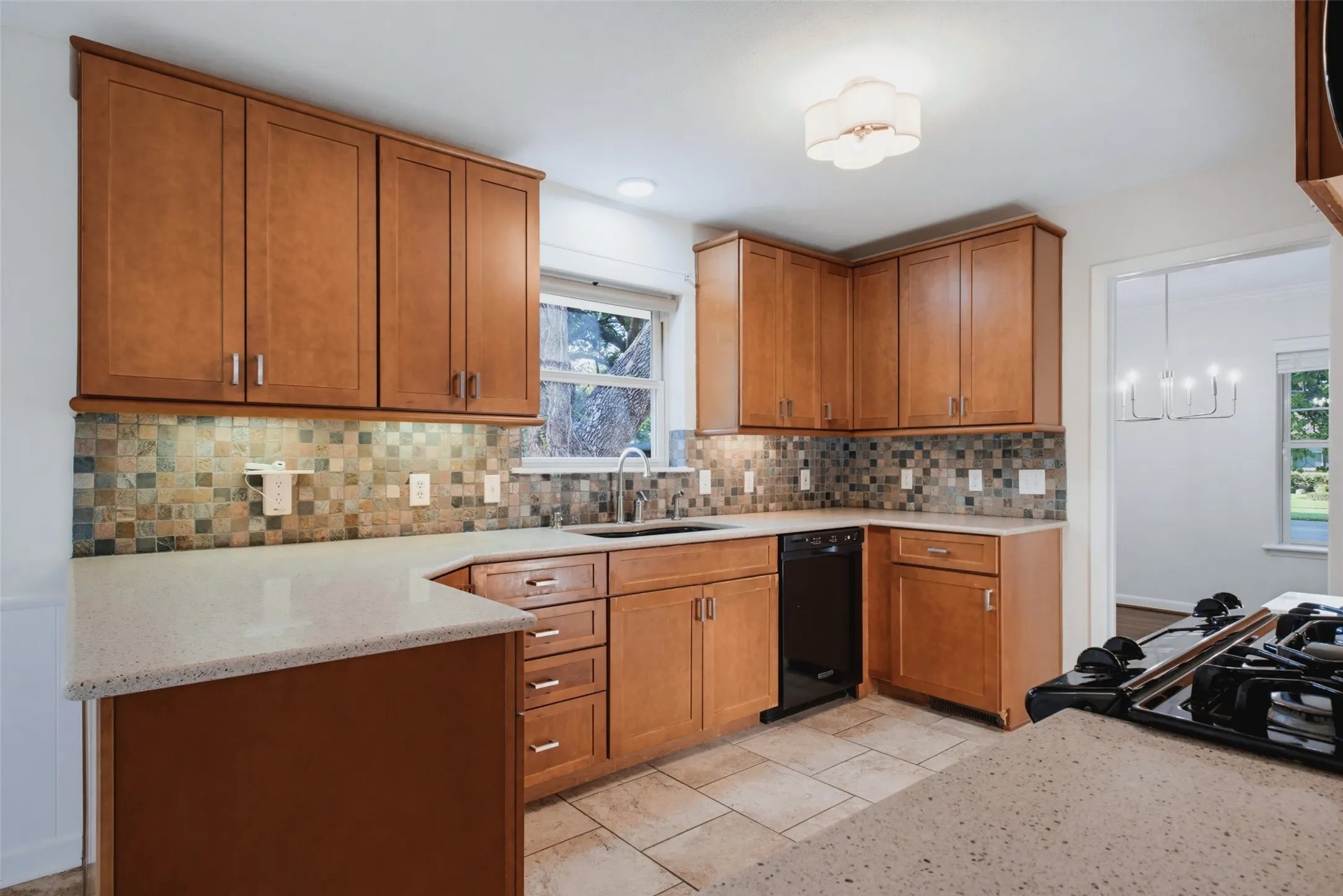 Single Family Residence For Sale in Dallas County , 3056 Randy Lane, Farmers Branch, Texas 75234, 3 Bedroom, 3 Bathroom, 2 Garage spaces, 1,965 Sqft, built in 1960, mls#21346051, Real Estate Agent in Farmers Branch, Homes For Sale in Dallas county, Homes For Sale in Farmers Branch, Realtor in Farmers Branch Texas, Real Estate Brokerage Independent Realty Texas, Luminita Cordes Realtor