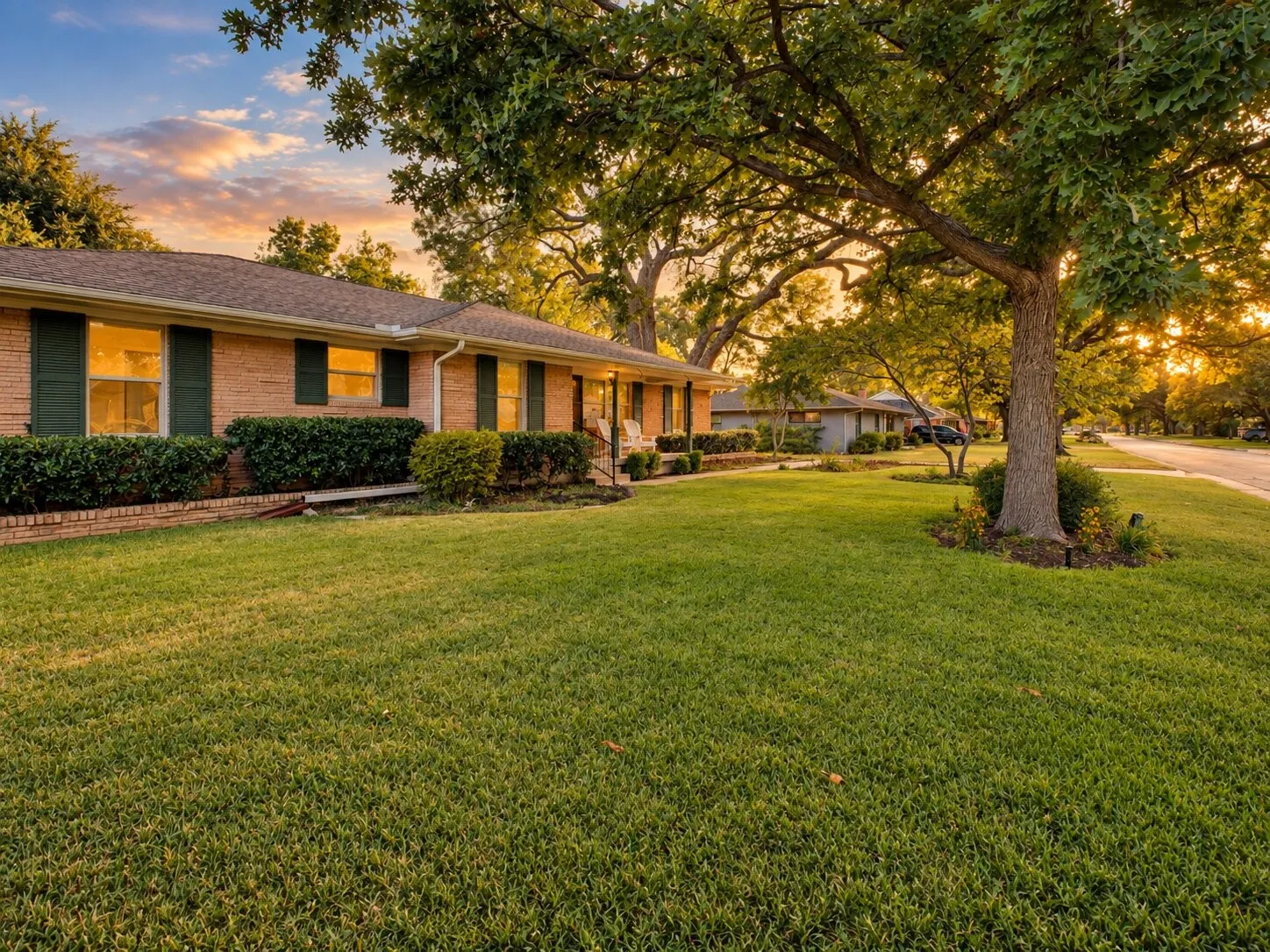 Single Family Residence For Sale in Dallas County , 3056 Randy Lane, Farmers Branch, Texas 75234, 3 Bedroom, 3 Bathroom, 2 Garage spaces, 1,965 Sqft, built in 1960, mls#21346051, Real Estate Agent in Farmers Branch, Homes For Sale in Dallas county, Homes For Sale in Farmers Branch, Realtor in Farmers Branch Texas, Real Estate Brokerage Independent Realty Texas, Luminita Cordes Realtor
