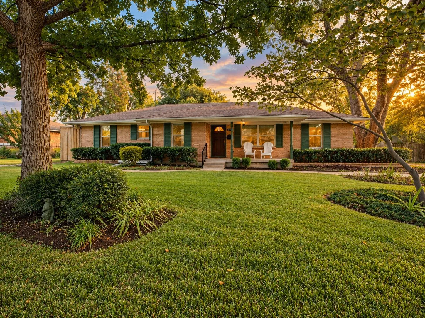 Single Family Residence For Sale in Dallas County , 3056 Randy Lane, Farmers Branch, Texas 75234, 3 Bedroom, 3 Bathroom, 2 Garage spaces, 1,965 Sqft, built in 1960, mls#21346051, Real Estate Agent in Farmers Branch, Homes For Sale in Dallas county, Homes For Sale in Farmers Branch, Realtor in Farmers Branch Texas, Real Estate Brokerage Independent Realty Texas, Luminita Cordes Realtor