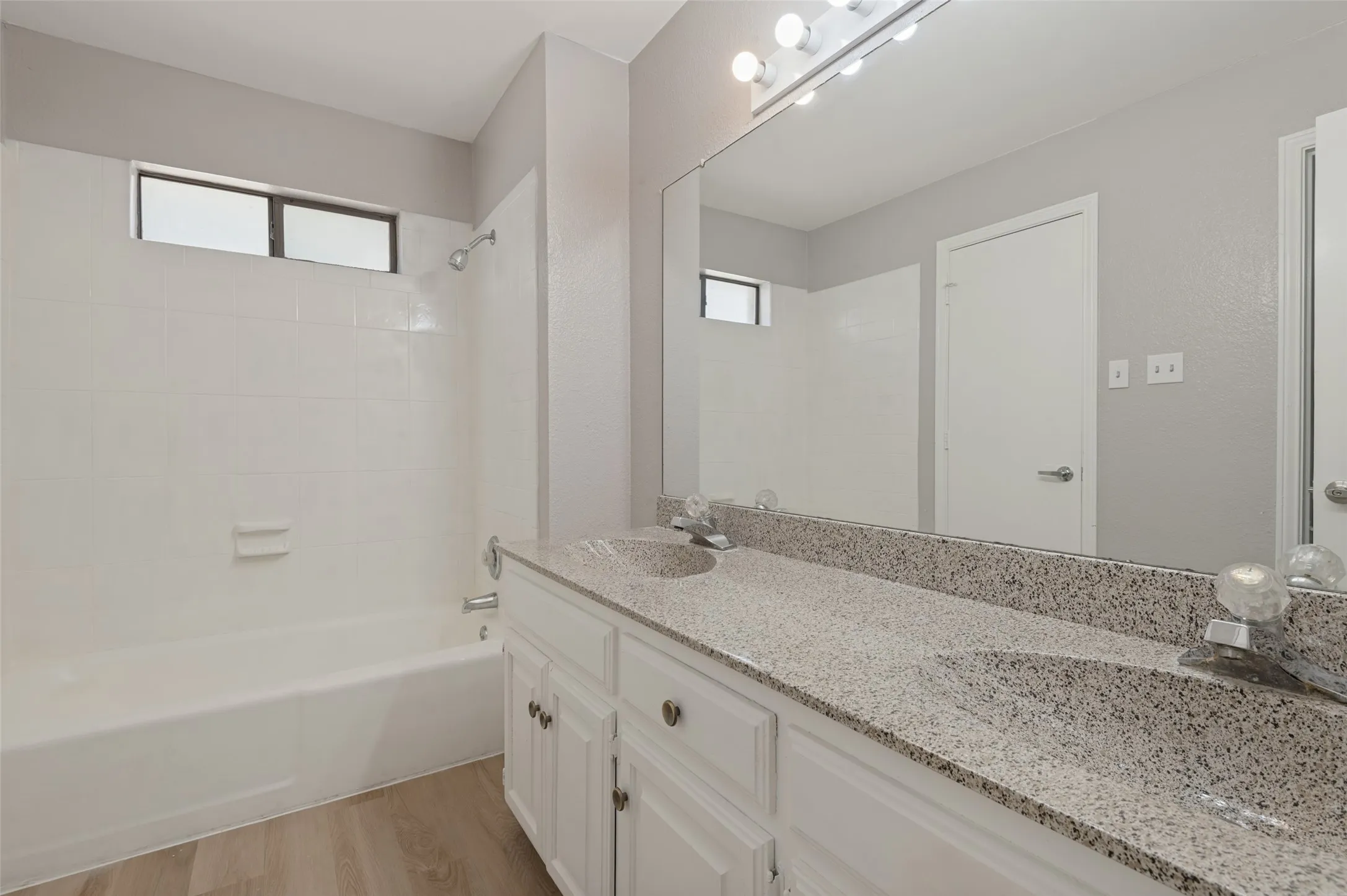 Single Family Residence For Rent in Dallas County , 1003 Stewart Avenue, Duncanville, Texas 75137, 3 Bedroom, 2 Bathroom, 2 Garage spaces, 1,196 Sqft, built in 1985, mls#21298603, Real Estate Agent in Duncanville, Homes For Rent in Dallas county, Homes For Rent in Duncanville, Realtor in Duncanville Texas, Real Estate Brokerage Independent Realty Texas, Luminita Cordes Realtor