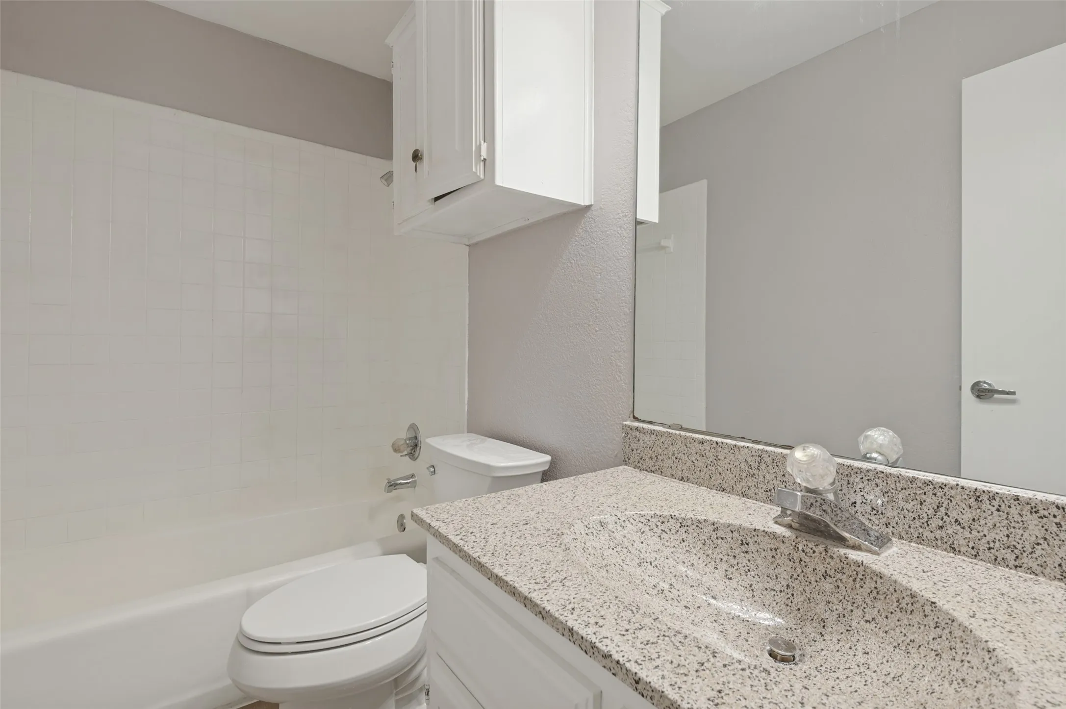 Single Family Residence For Rent in Dallas County , 1003 Stewart Avenue, Duncanville, Texas 75137, 3 Bedroom, 2 Bathroom, 2 Garage spaces, 1,196 Sqft, built in 1985, mls#21298603, Real Estate Agent in Duncanville, Homes For Rent in Dallas county, Homes For Rent in Duncanville, Realtor in Duncanville Texas, Real Estate Brokerage Independent Realty Texas, Luminita Cordes Realtor