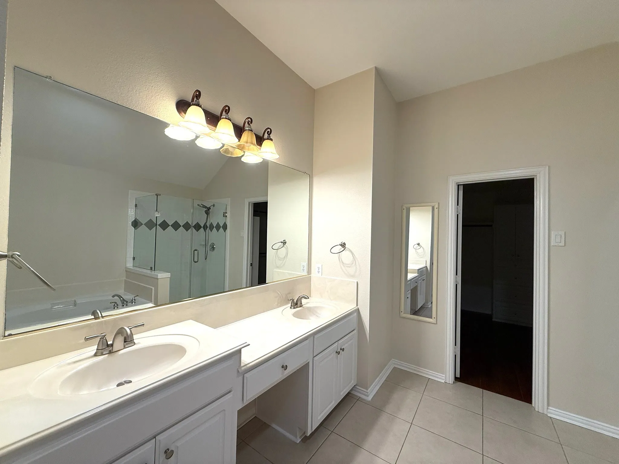 Single Family Residence For Sale in Denton County , 131 Fallkirk Drive, Coppell, Texas 75019, 4 Bedroom, 2 Bathroom, 2 Garage spaces, 2,356 Sqft, built in 2001, mls#21382335, Real Estate Agent in Coppell, Homes For Sale in Denton county, Homes For Sale in Coppell, Realtor in Coppell Texas, Real Estate Brokerage Independent Realty Texas, Luminita Cordes Realtor
