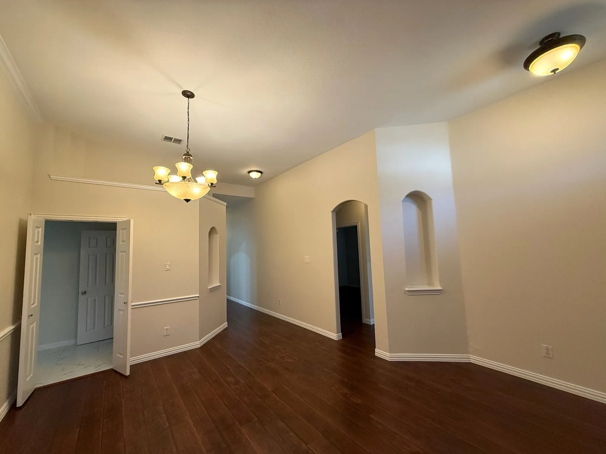 Single Family Residence For Sale in Denton County , 131 Fallkirk Drive, Coppell, Texas 75019, 4 Bedroom, 2 Bathroom, 2 Garage spaces, 2,356 Sqft, built in 2001, mls#21382335, Real Estate Agent in Coppell, Homes For Sale in Denton county, Homes For Sale in Coppell, Realtor in Coppell Texas, Real Estate Brokerage Independent Realty Texas, Luminita Cordes Realtor