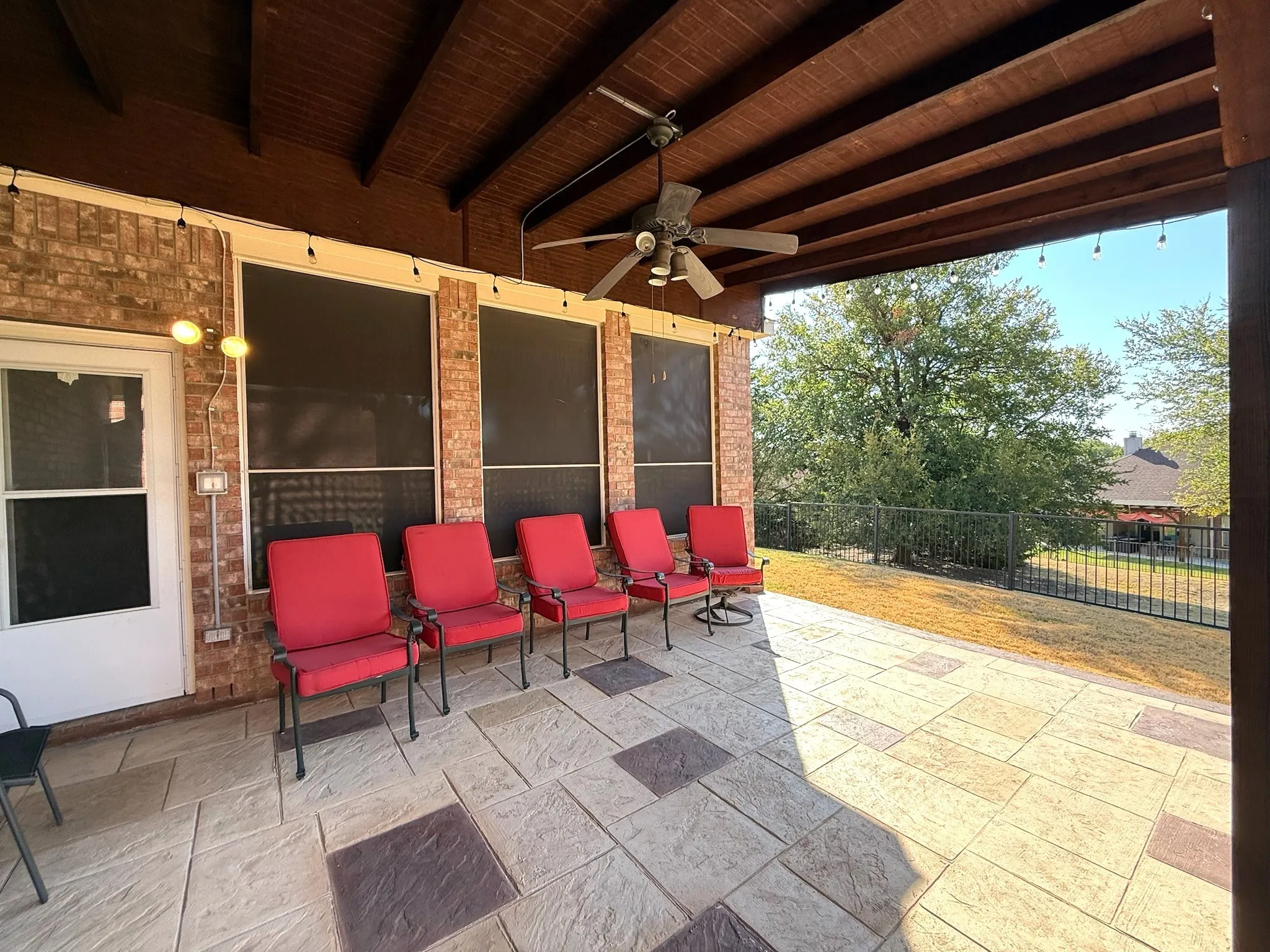 Single Family Residence For Sale in Denton County , 131 Fallkirk Drive, Coppell, Texas 75019, 4 Bedroom, 2 Bathroom, 2 Garage spaces, 2,356 Sqft, built in 2001, mls#21382335, Real Estate Agent in Coppell, Homes For Sale in Denton county, Homes For Sale in Coppell, Realtor in Coppell Texas, Real Estate Brokerage Independent Realty Texas, Luminita Cordes Realtor